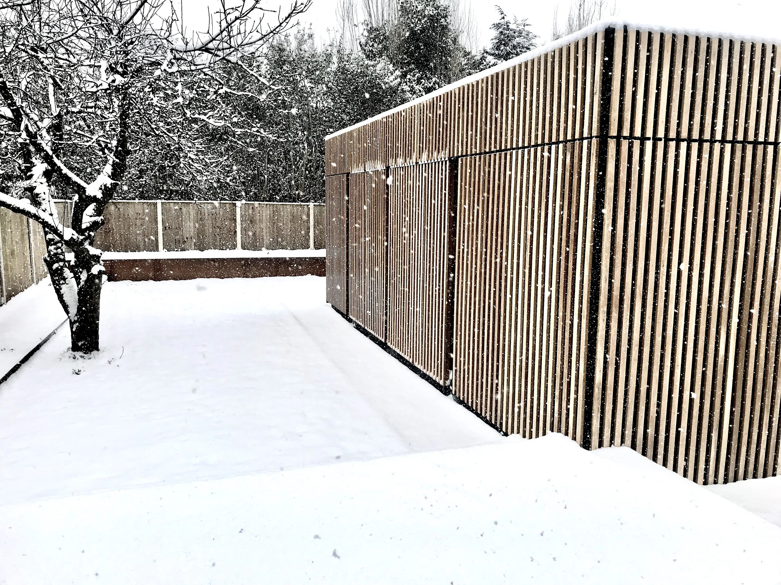 Our Architect's Studio is nearing completion and we will soon be able to share the finished results with everyone. The strong lines of white oak cladding and corten planters create a dramatic scene in the garden, cutting through the snow with ease. Next week our carpenter joiner is fitting the birch ply bookcase and storage units with integrated intelligent lighting. The natural wood and glass material palate will compliment the polished concrete heated floors - ideal for this beautiful but brisk weather!