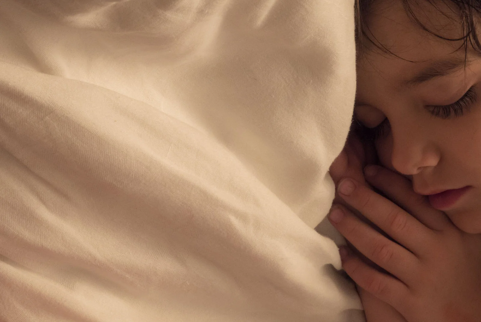 Влияние сна на проживание эмоций