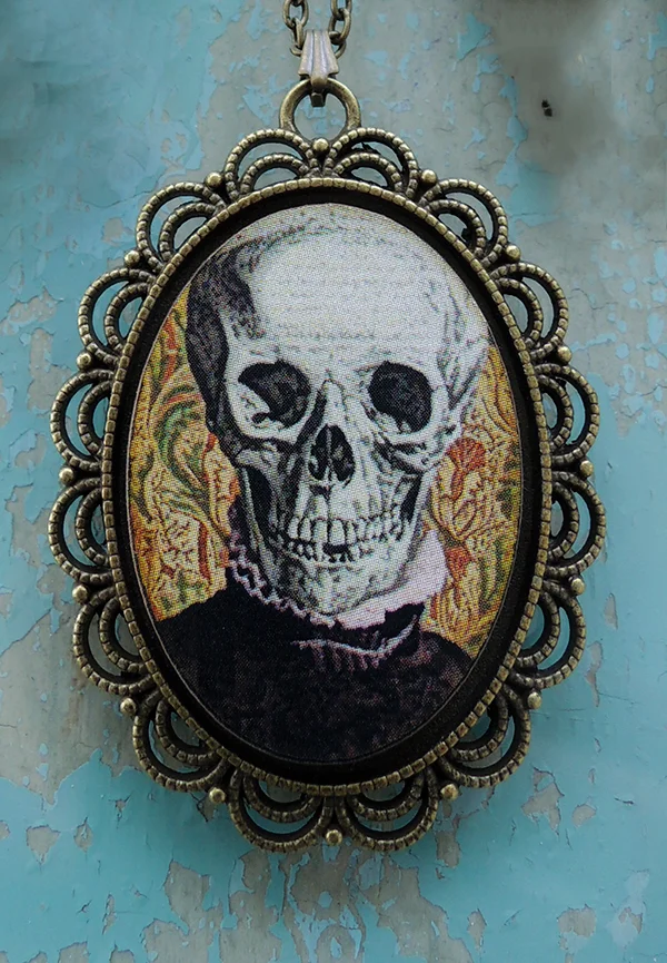 Bertil Skull Pendant