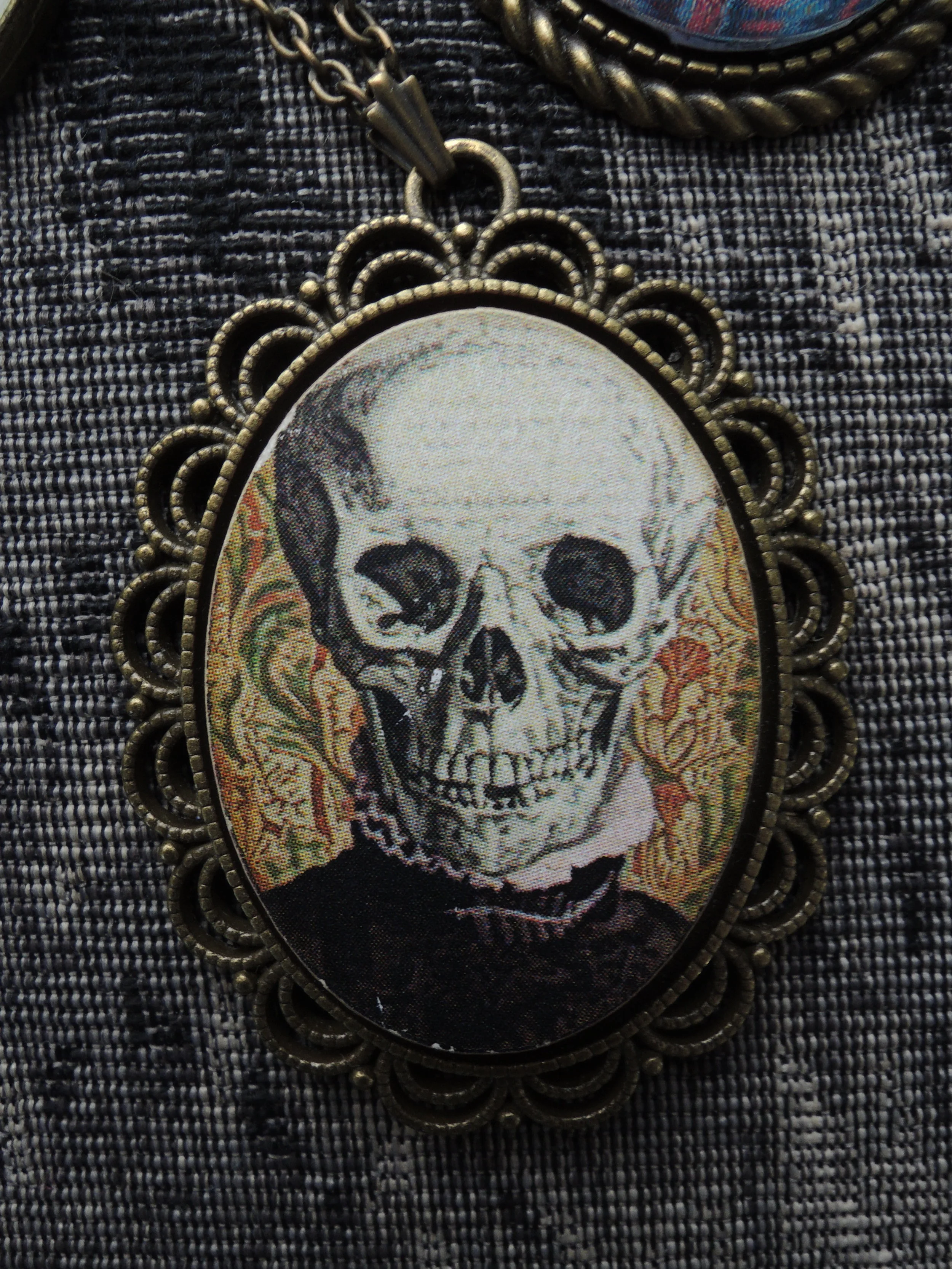 Bertil Skull Pendant