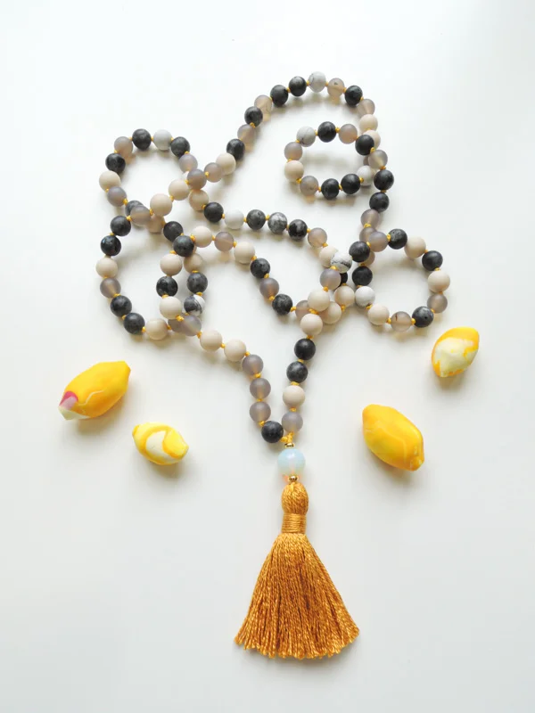 Agate, Howlite and Labradorite Mala | 108 Beads