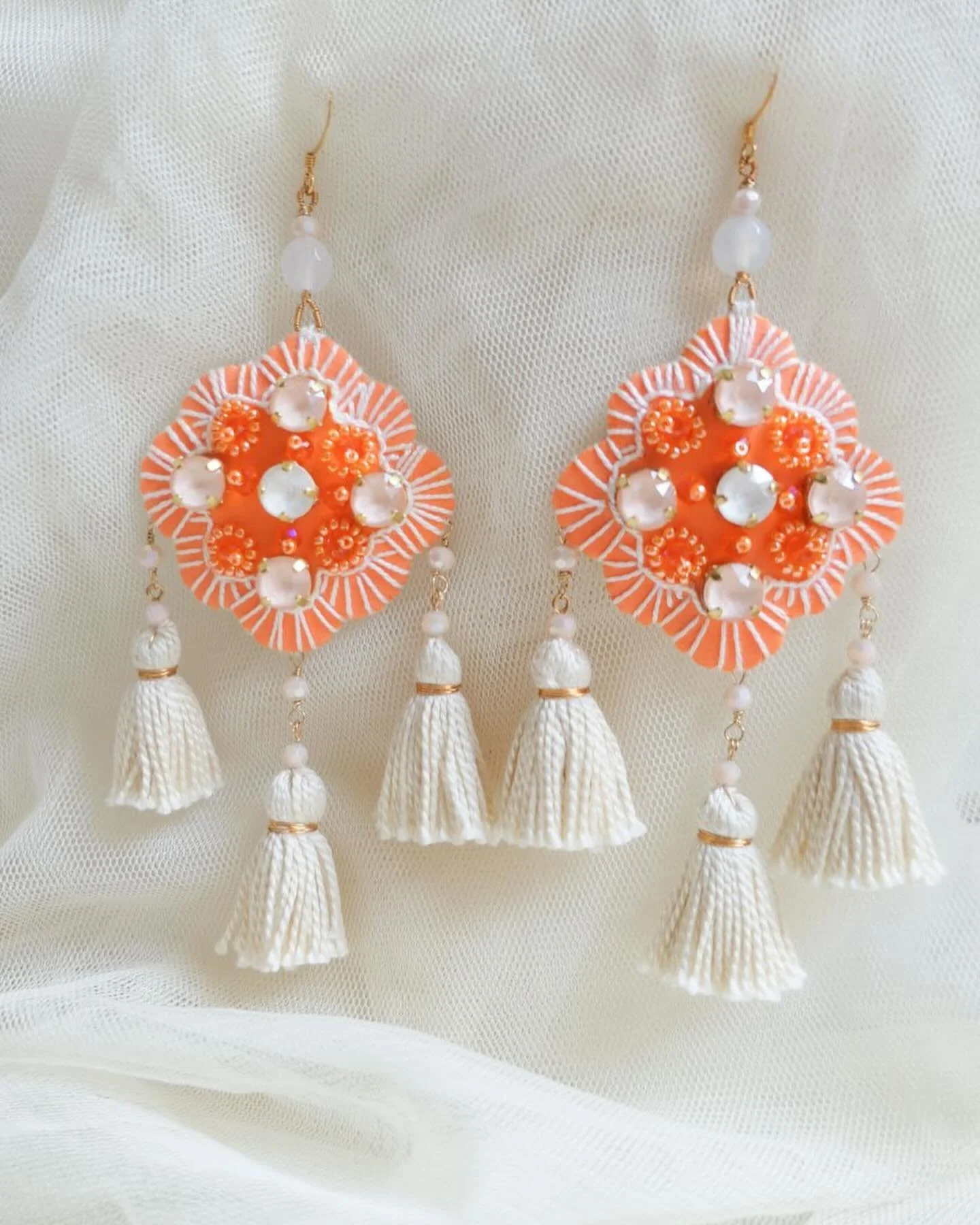 New Earrings 🧡🧡🧡
Express what you love and go crazy with colors! 
A piece of jewelry from NIKKOTAKKO is an art of craftsmanship and design and made by @katri_juva in @taiteentalo , Turku Finland. 
Every piece is unique and light to wear ❤️
#artjew