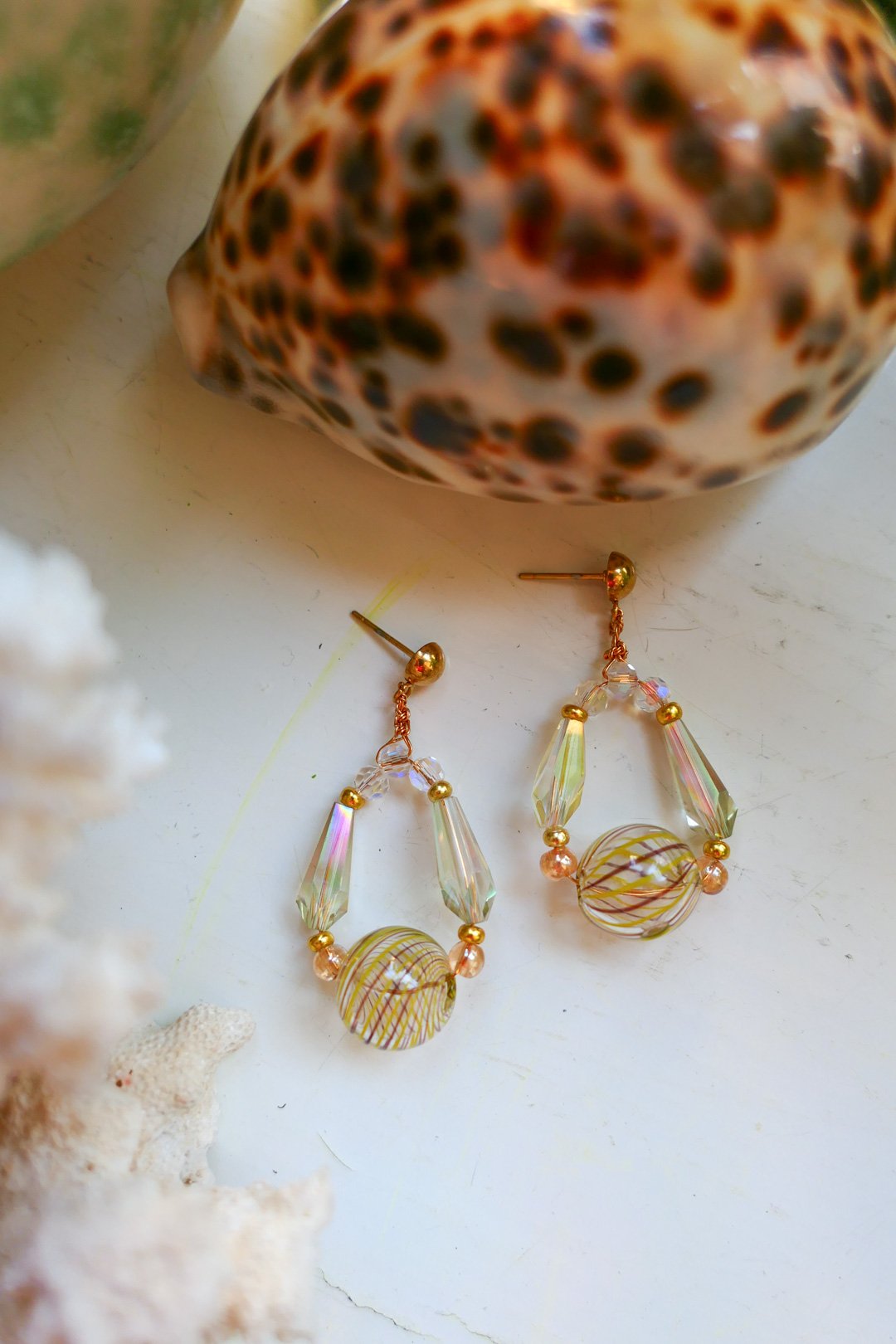 Transparent lines on Earth - glass bead earrings