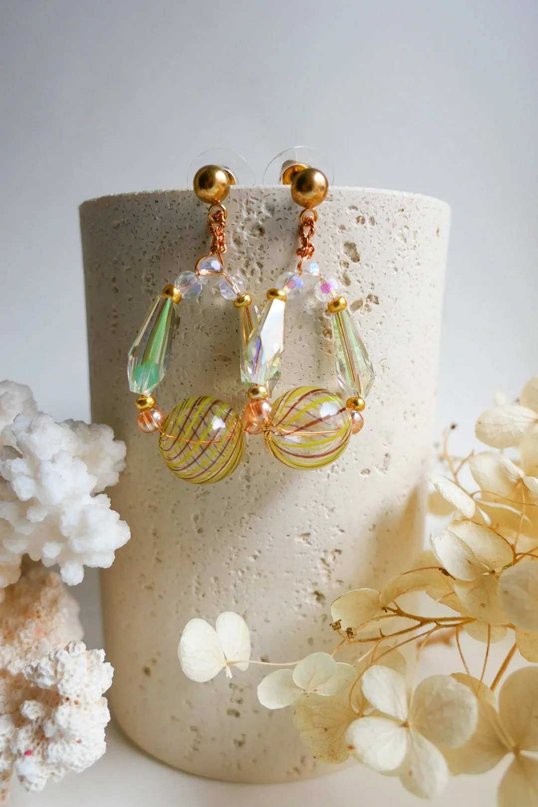Transparent lines on Earth - glass bead earrings