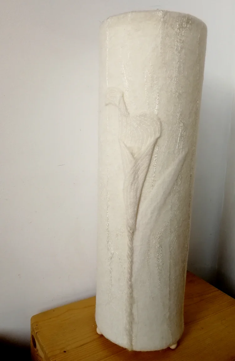 Cala Lily Lamp Detail