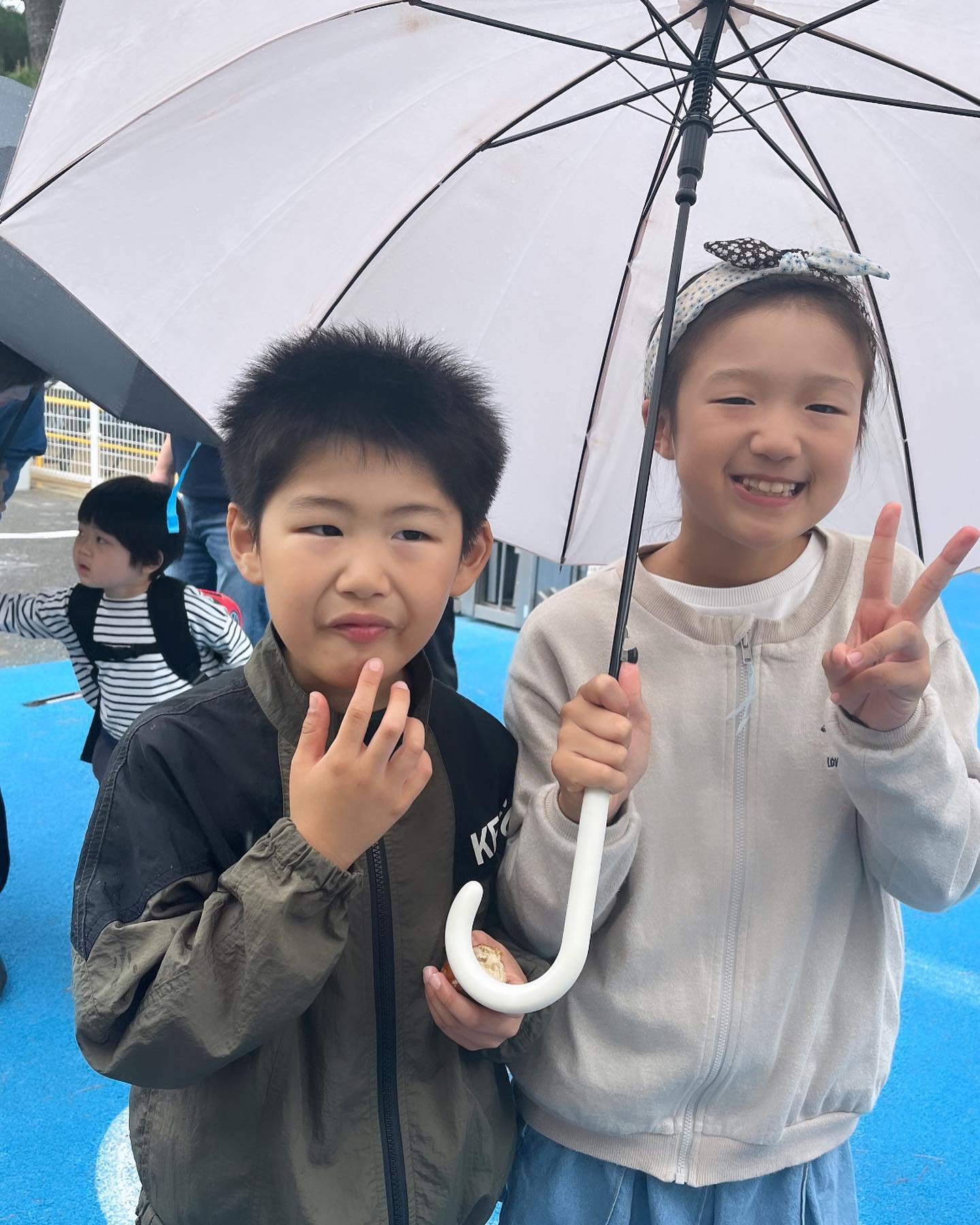 fics_english こんにちは。福岡インターナショナルコミュニティースクールです🌈

🌸Spring Festival 2024🌸

曇り空から雨模様になってしまいましたが、今年もたくさんの方々に来ていただいて、楽しい1日を過ごすことができました！
遊びに来ていただいた方、またドリンク販売を手伝ってくれた中高生クラスの皆さん、どうもありがとうございました‼︎

笑顔の写真がたくさん撮れました！
少しずつ紹介します📸📸📸

#福岡市早良区
#英会話スクール
#福岡英語
#英語教育