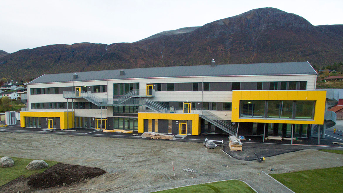 Isfjorden skole (Copy)