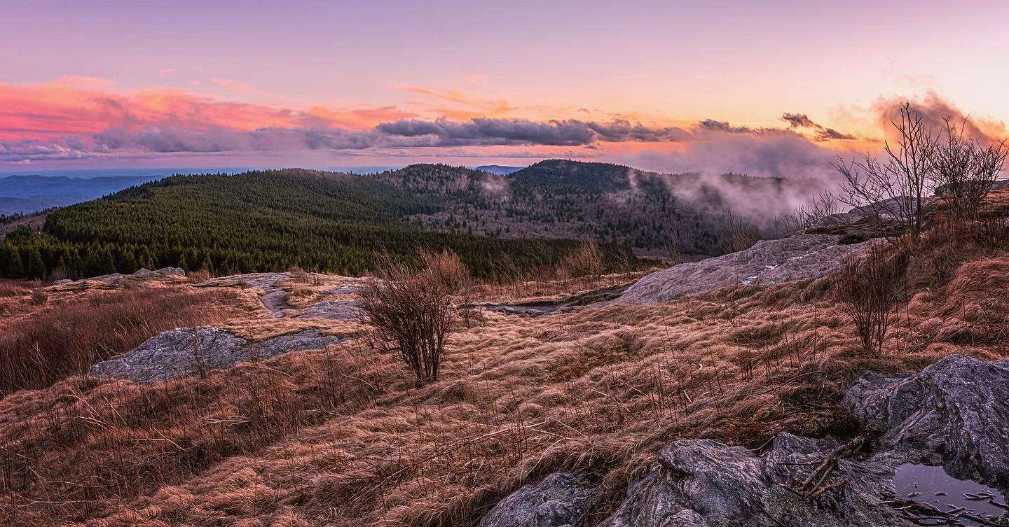Looking through some old photos and ran across this sunset from Black Balsam knob in NC. The wind froze me to death in my hammock so I ended up sleeping most of the night in the truck. 😂
.
.
.
#nc #blueridgeparkway #blackbalsam #sunset