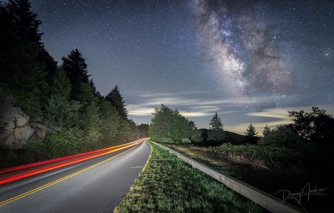 The Blue Ridge Parkway is such a great location for shooting the Milky Way! I took this shot while I was scouting for the 2018 eclipse.
.
.
📷D850/ Nikon 14mm | f/2.8 | 15s | ISO 3200

#milky_way #night_shooterz #LongExposure #LongExpoelite #Landscap