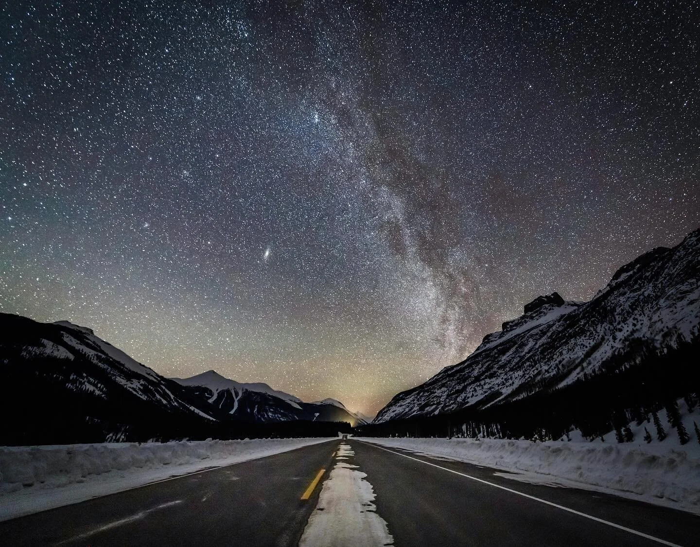 The pathway to the Milky Way! This was taken along HWY 93 toward Jasper, Canada. I&rsquo;m ready for another Northern adventure and this time in the summer so we don&rsquo;t freeze from the brutal -33&deg;F temperatures. #opentheboarder 
.
.
.
#banff