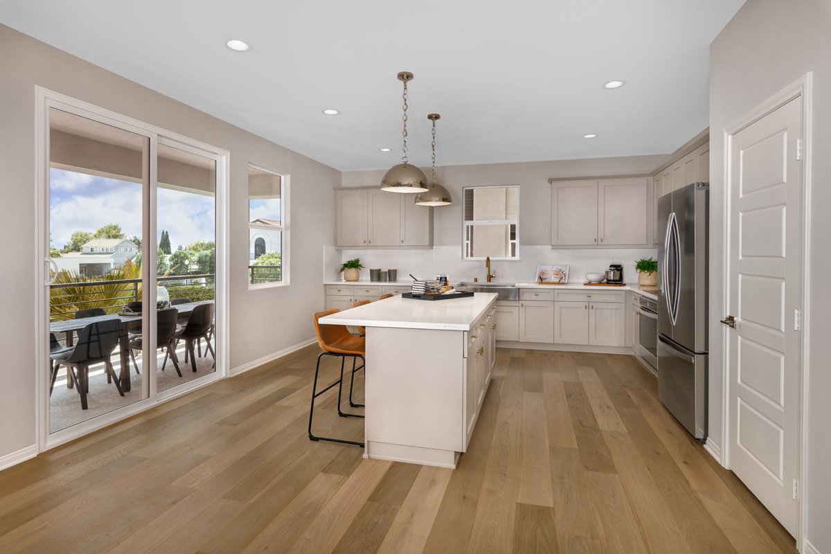 KBOC_LacyCrossing_Plan2456-Kitchen_0261a-1200.jpg