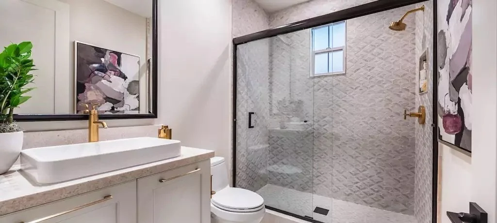highland-pl2xr-bath-4-cmf-1360.jpg