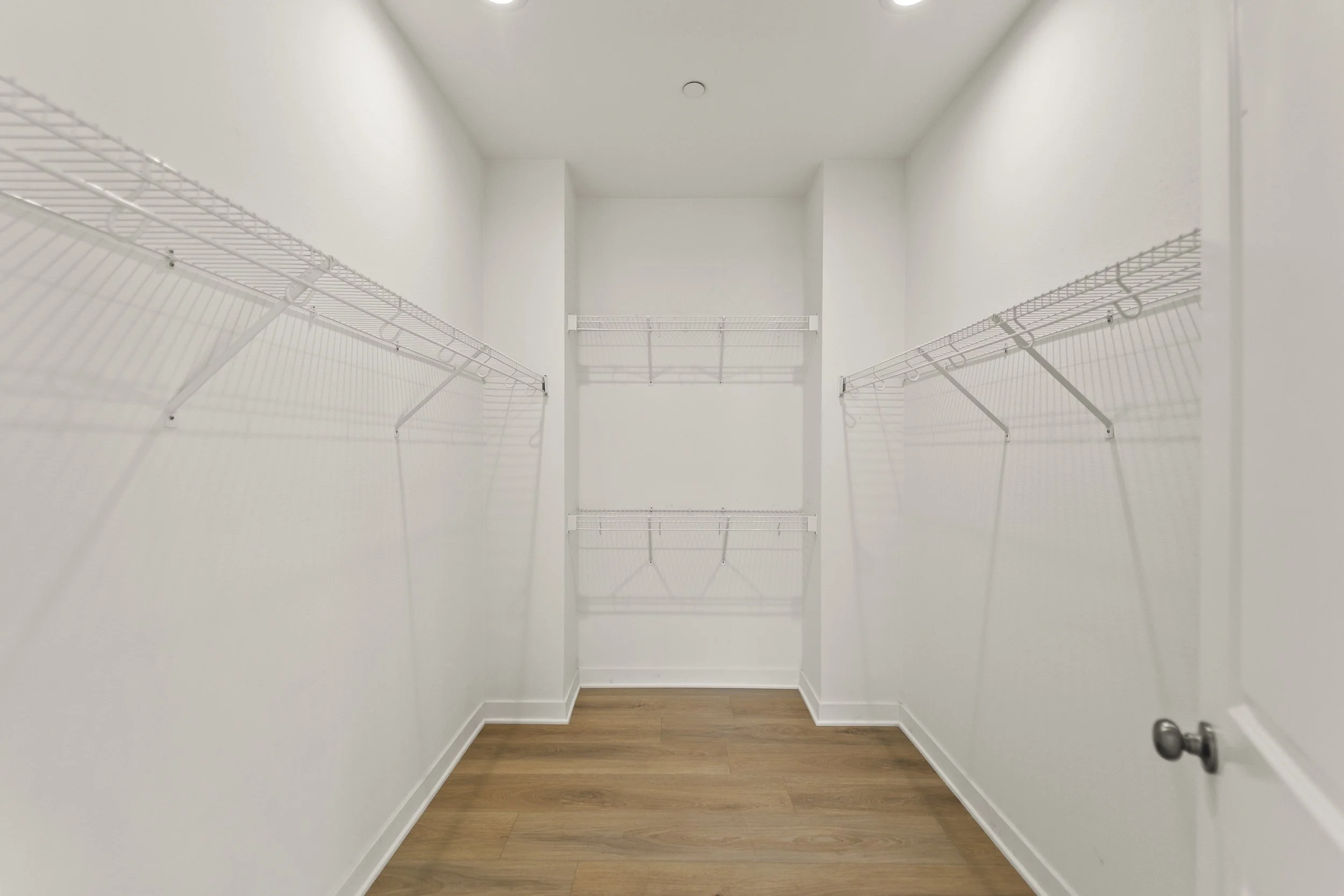 buena-park-parker-collection-bedroom-closet-primary.JPG