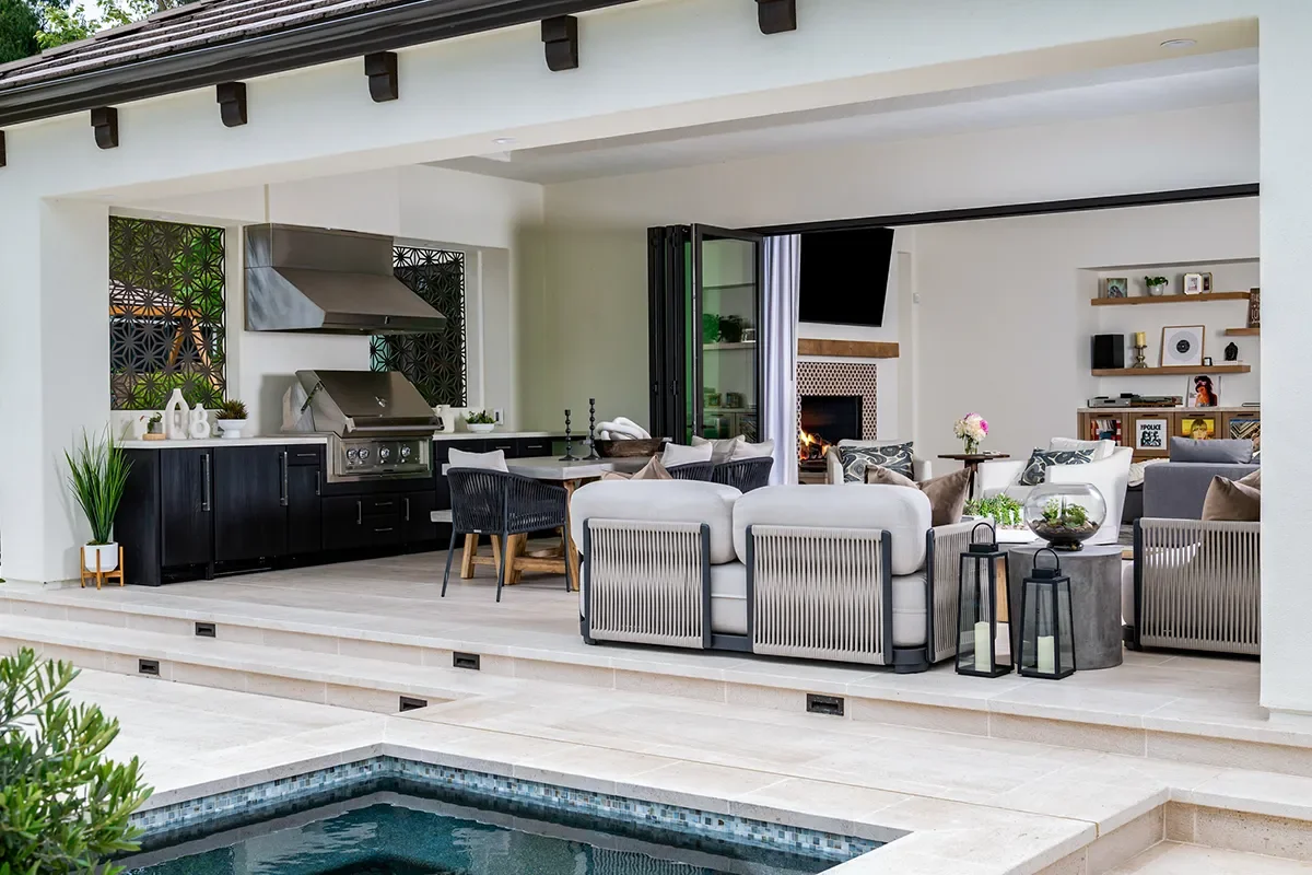 Modern home office and California lifestyle living