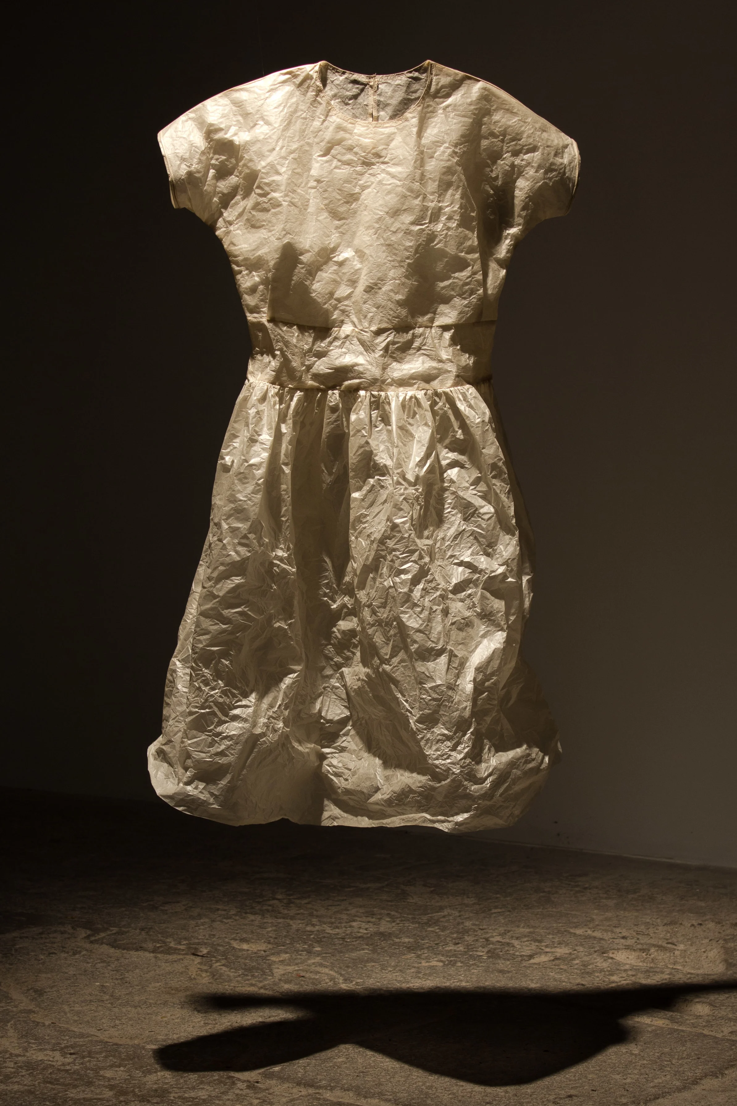 Dress with yoke in waist