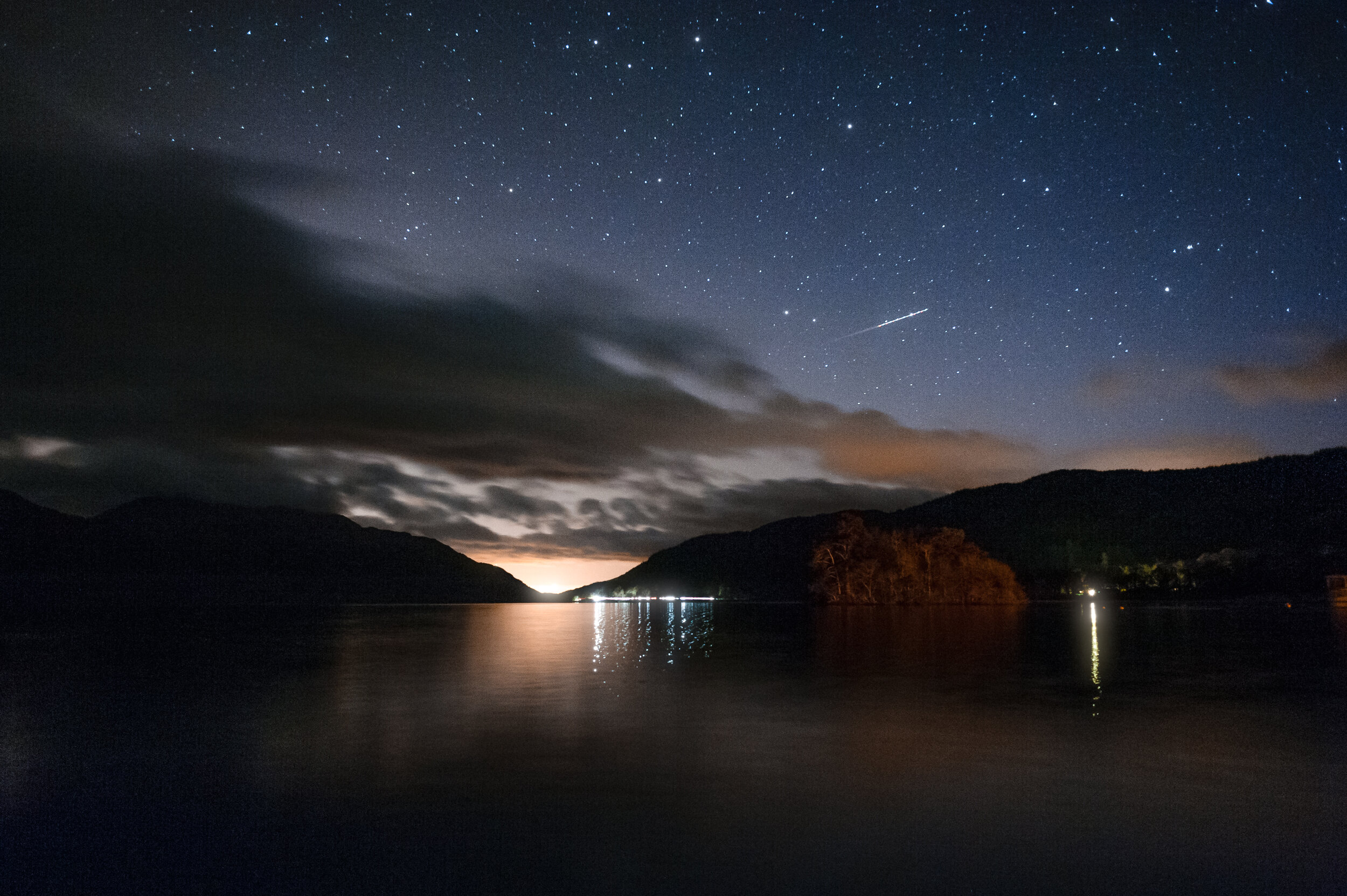 Loch_Lomond_Scotland_stargazing.jpg