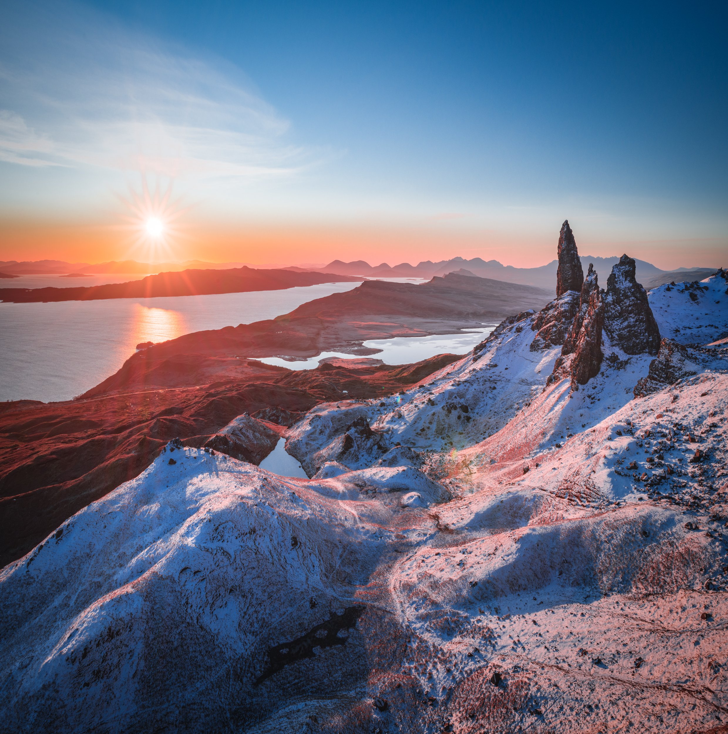 Old_Man_of_Storr_Scotland_Snow.JPG