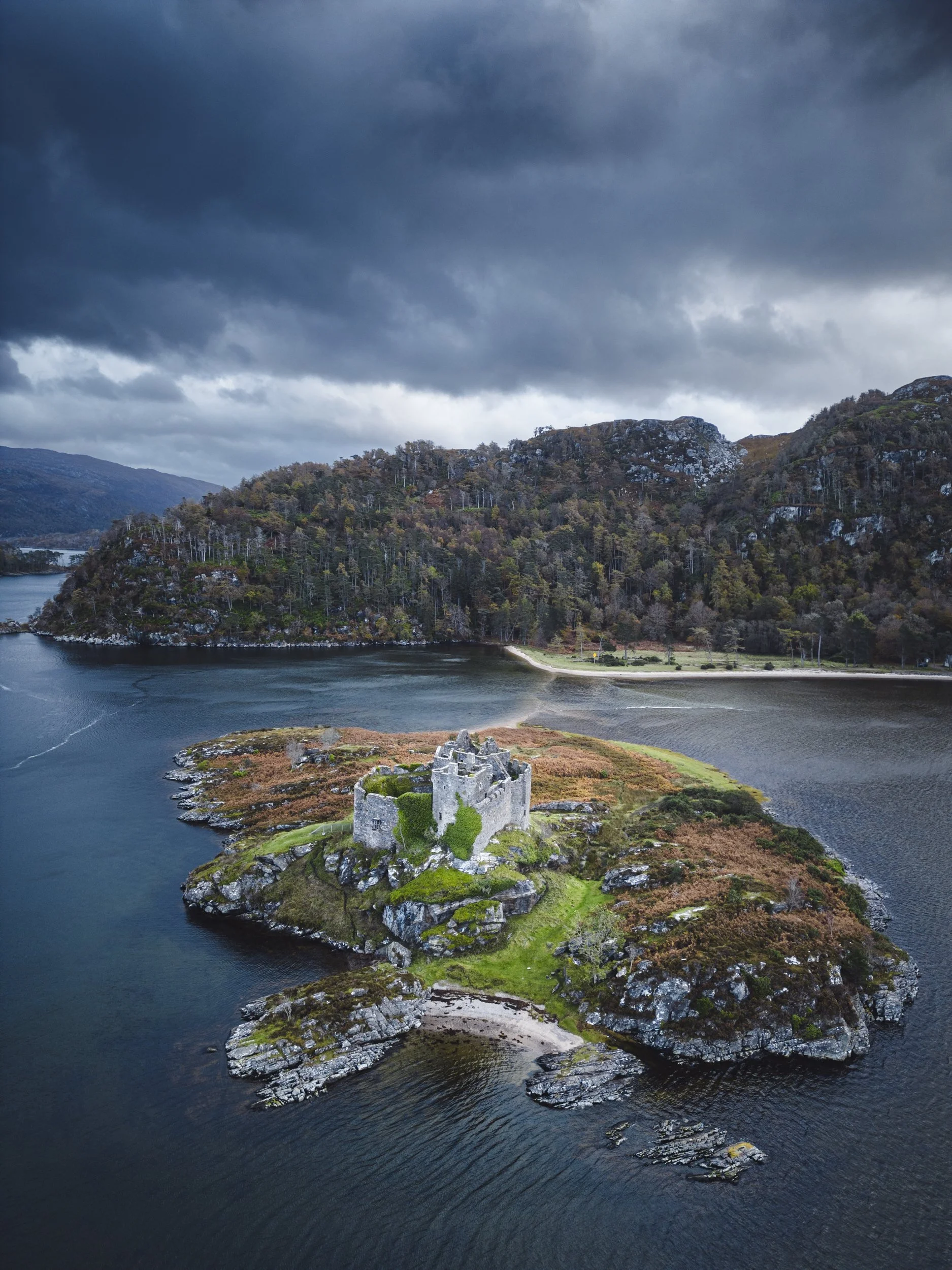 Castle_Tioram_Scotland_web.JPG