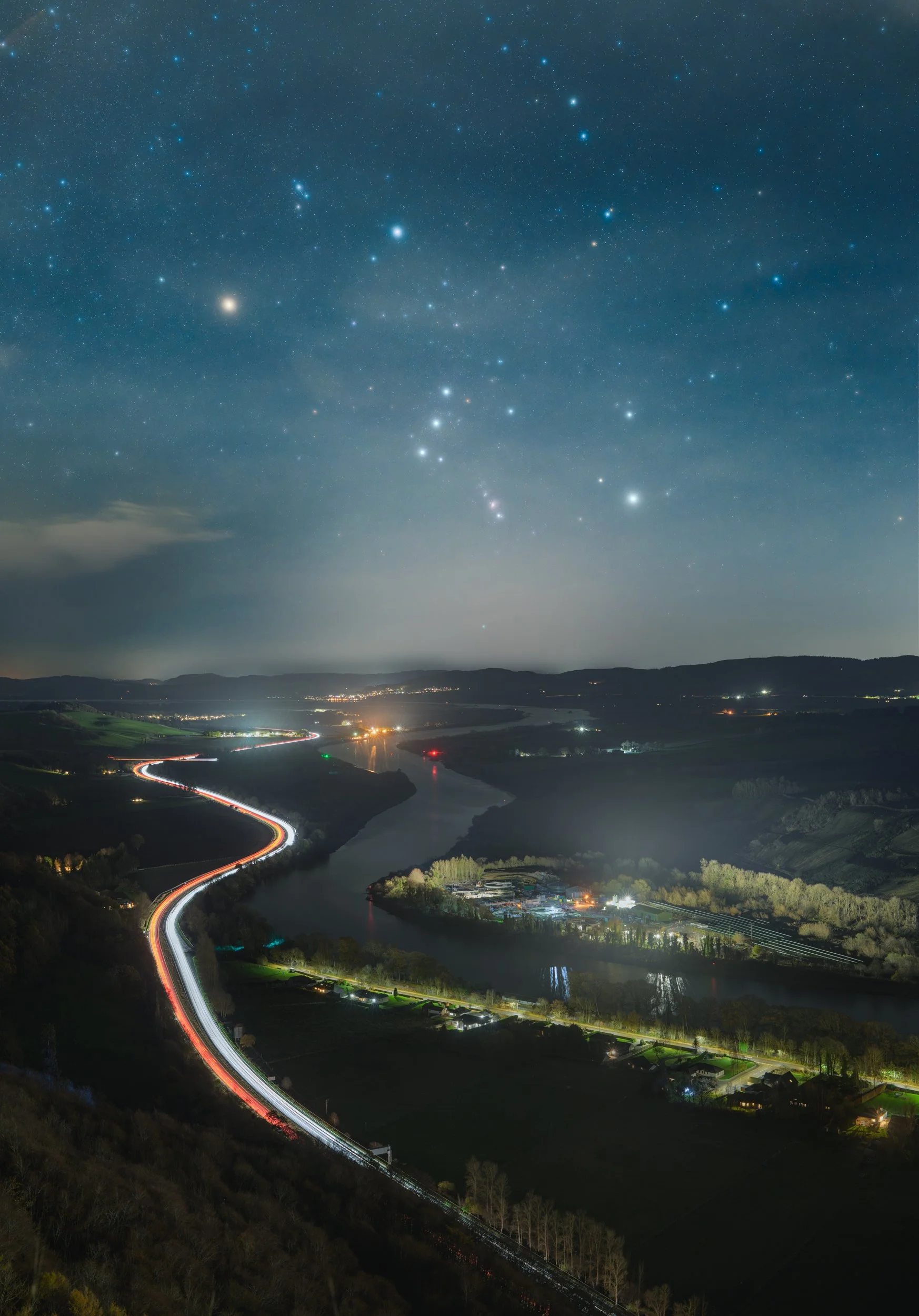 Orion_from_Kinnoull_Hill_web.JPG