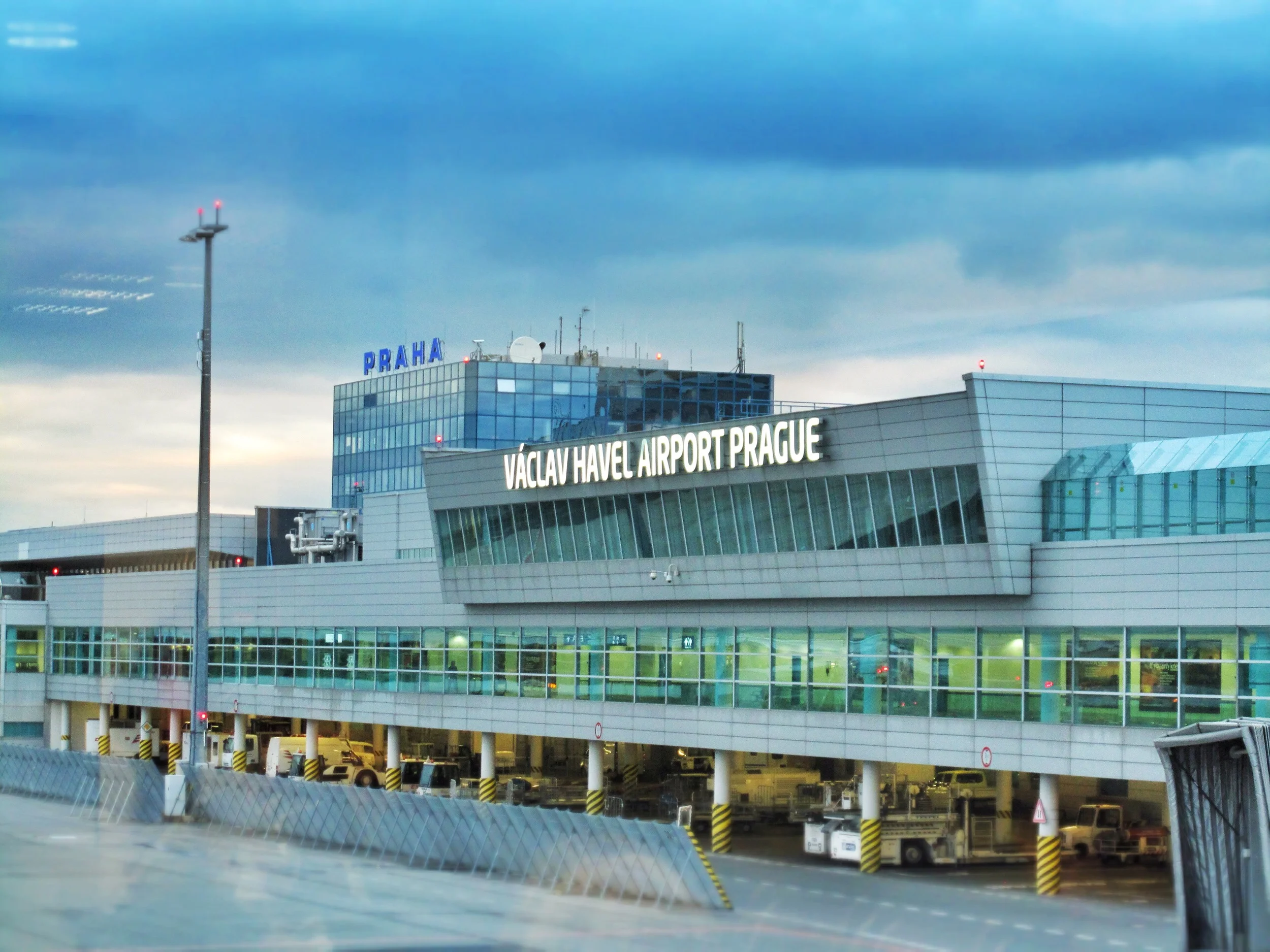Prague+Airport.jpg