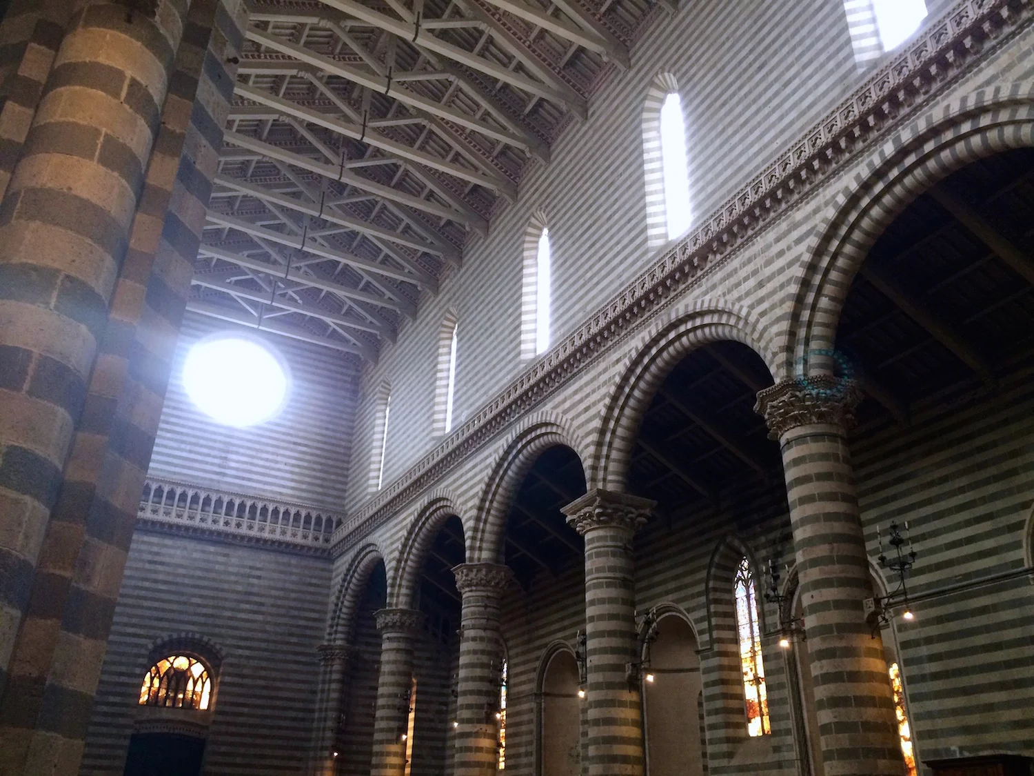 inside-orvieto-duomo.jpg