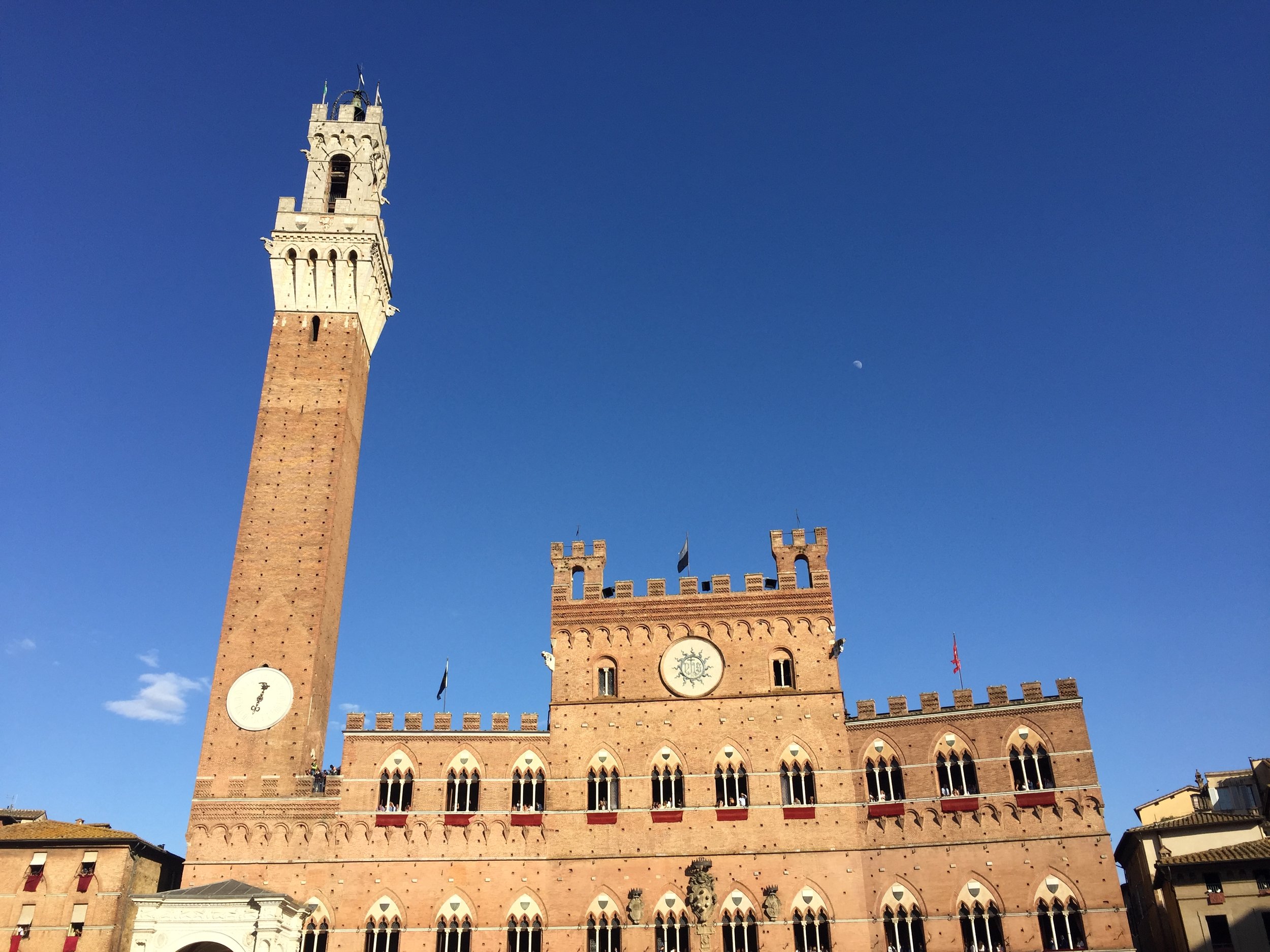 siena-piazza.jpg