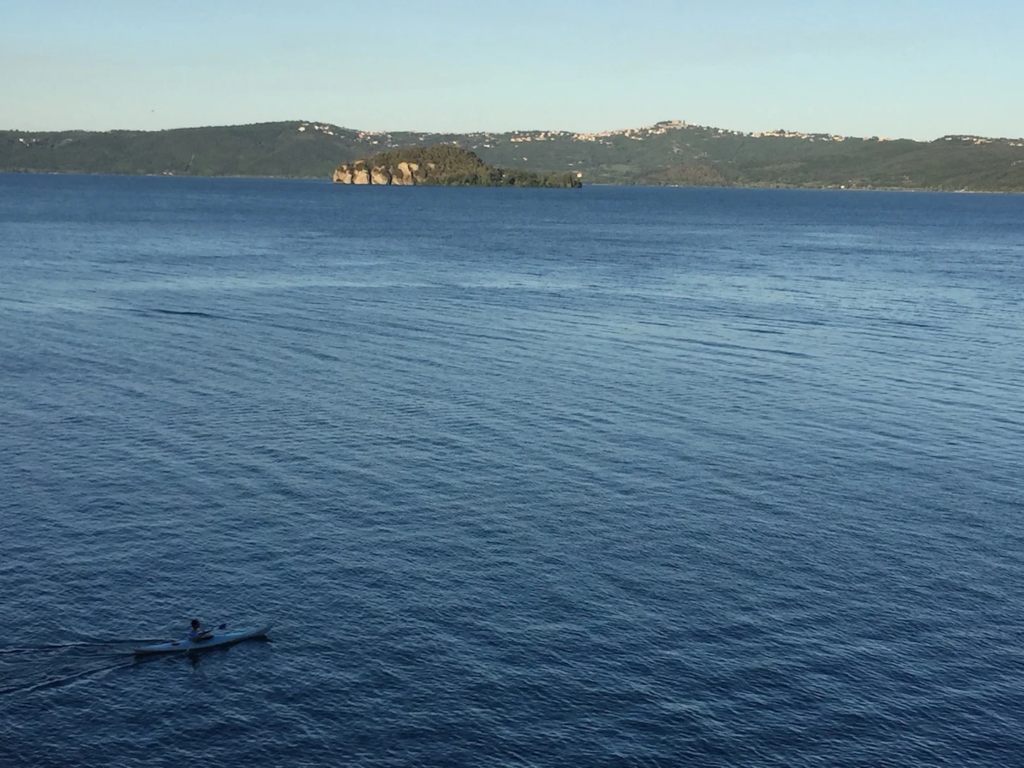 lake-bolsena-kayaking.jpg
