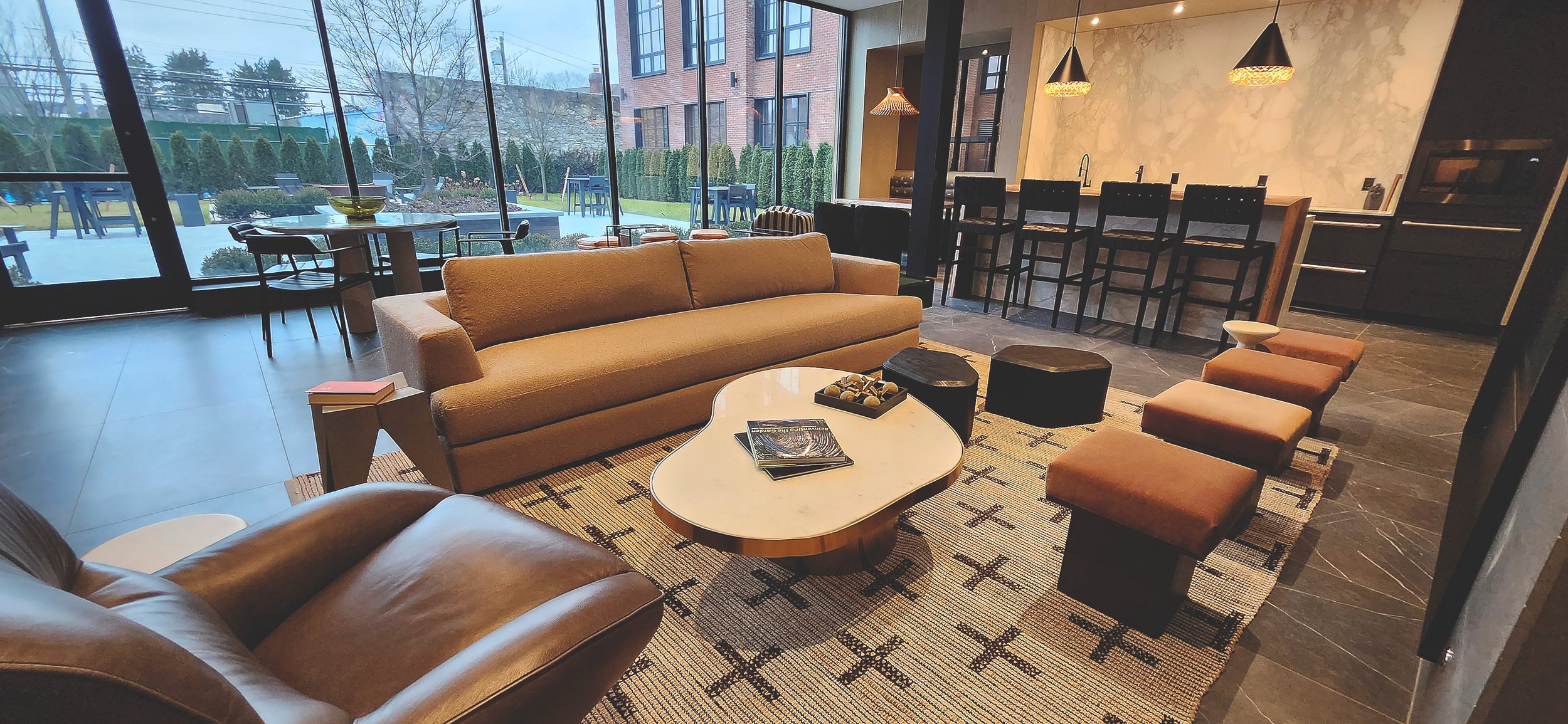  lounge + warming kitchen 