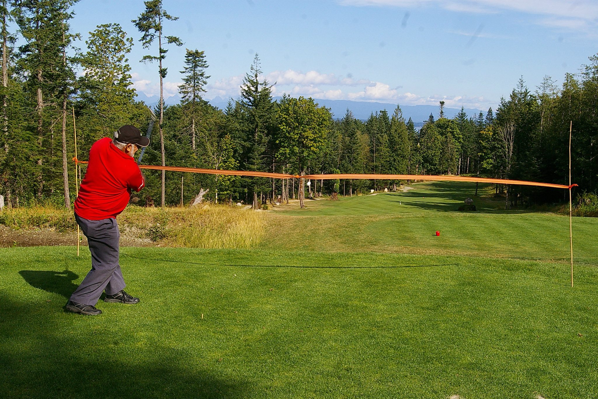 QuadraGolf_Keith_ribbon_cut.jpg