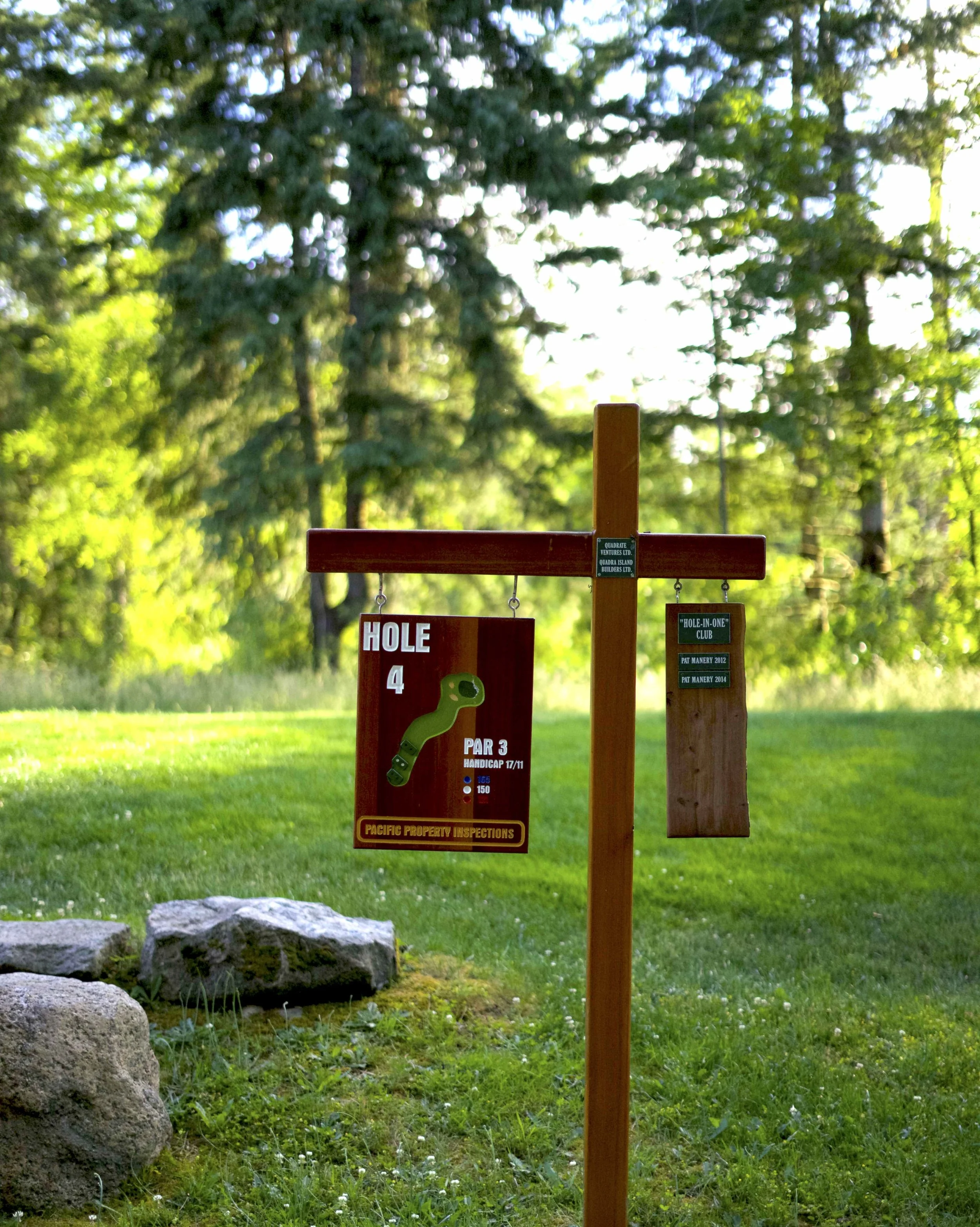 QuadraGolf_Hole4_sign_DSC00353.jpg