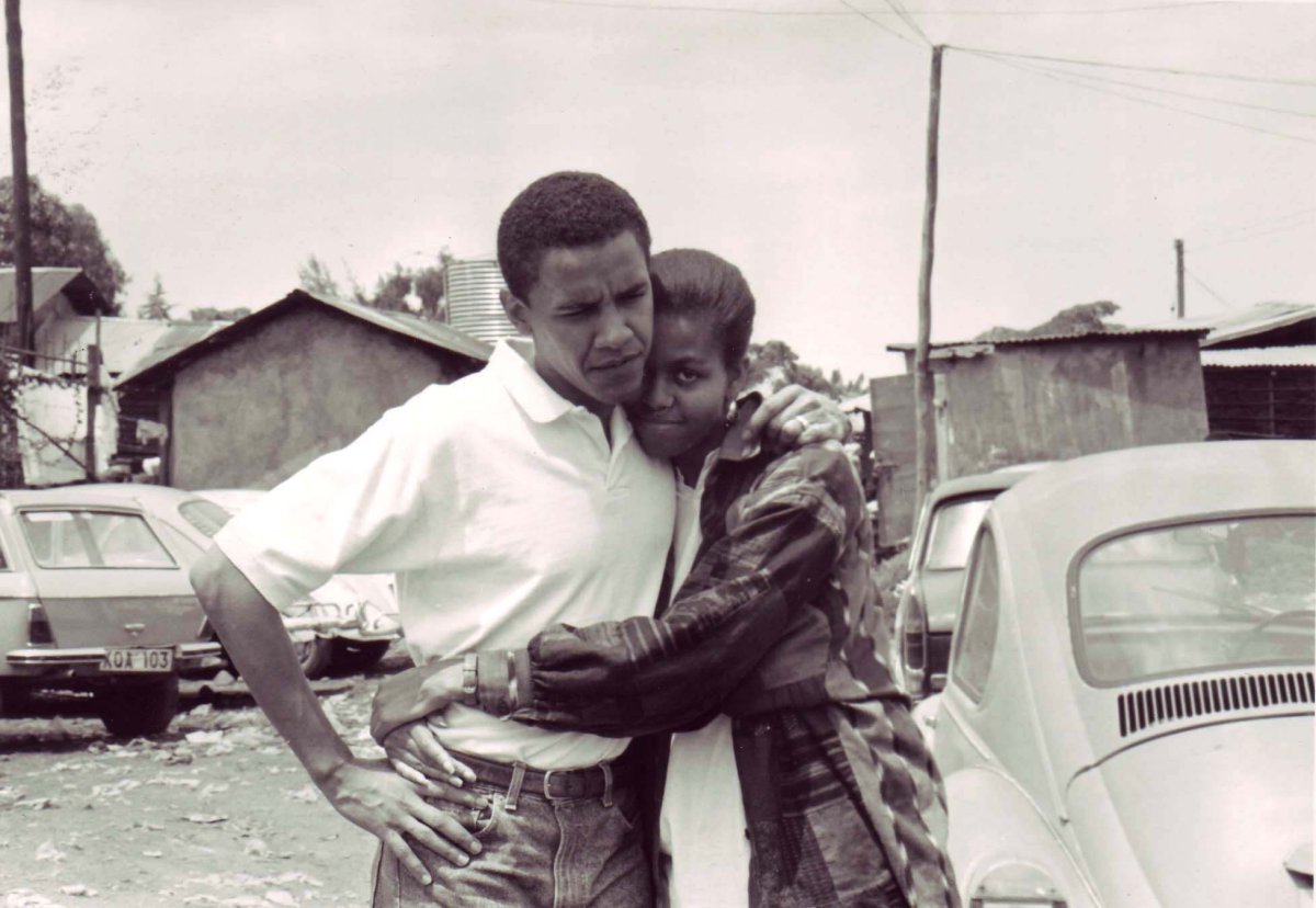 barack-obama-michelle-obama-love-story-romance-photos-02.jpg