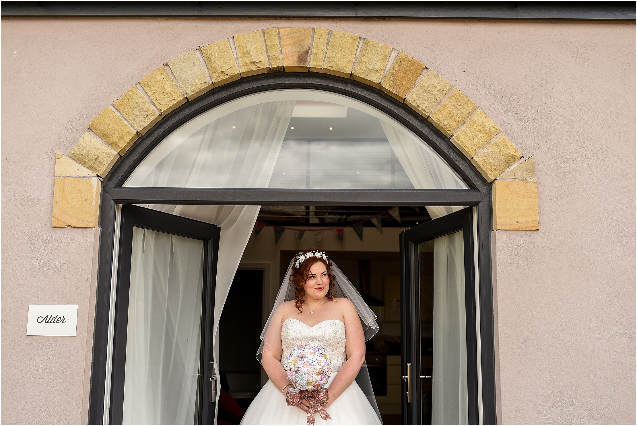 shireburn-arms-wedding- 041.jpg