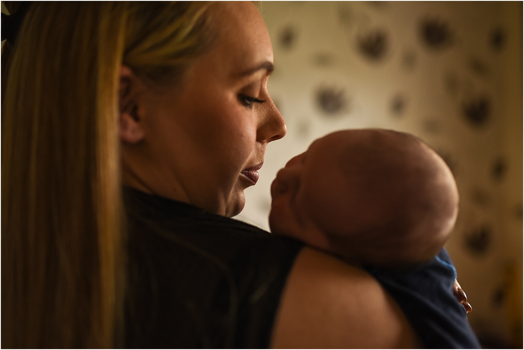 lancashire-family-portraits-documentary-newborn-37.jpg