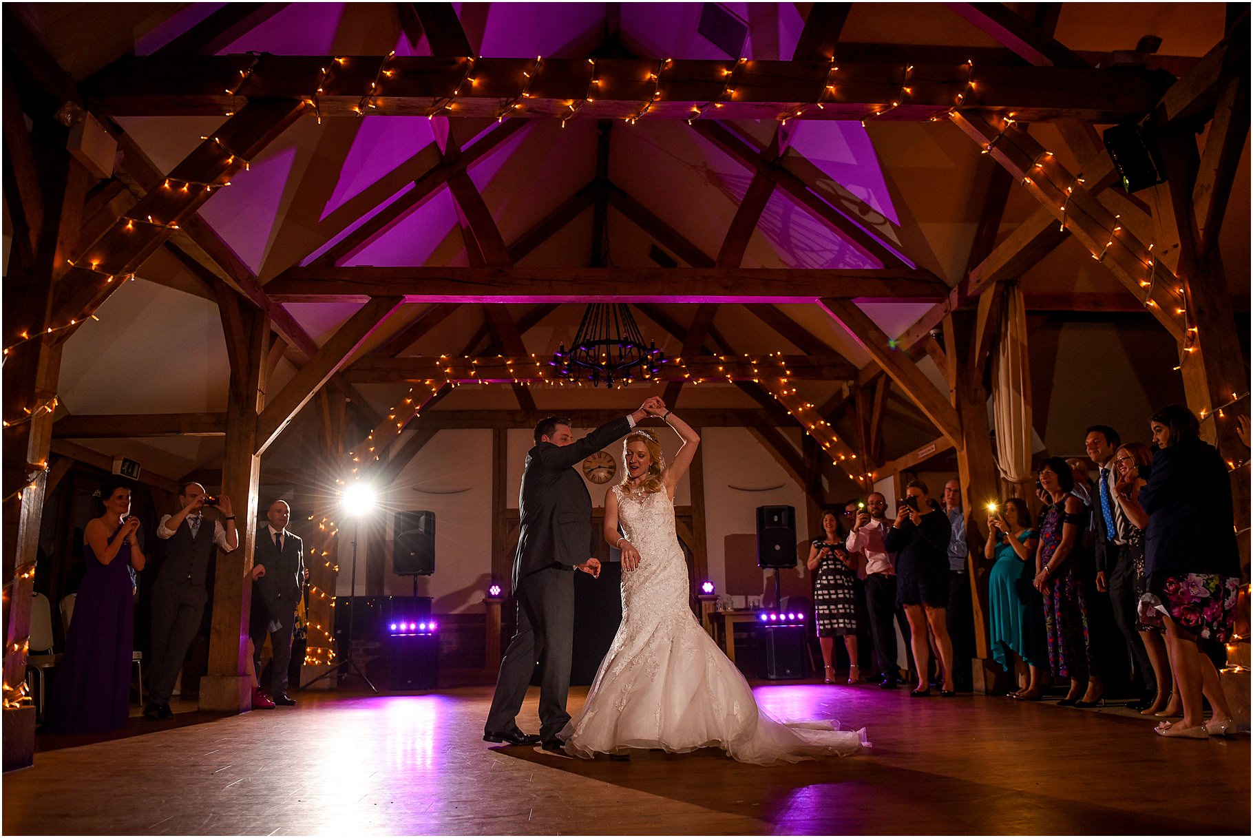 sandhole-oak-barn-wedding-101.jpg