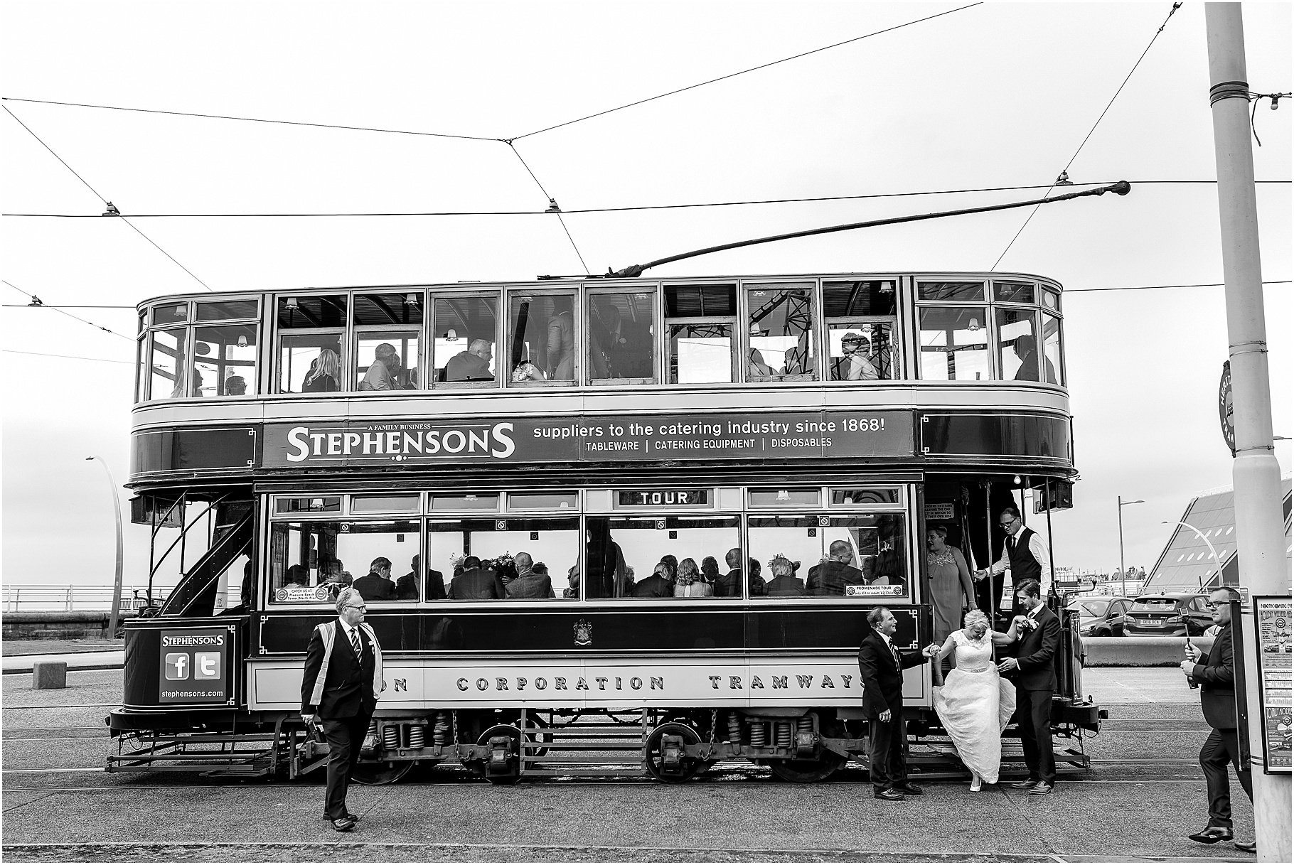 blackpool-pleasure-beach-wedding - 067.jpg