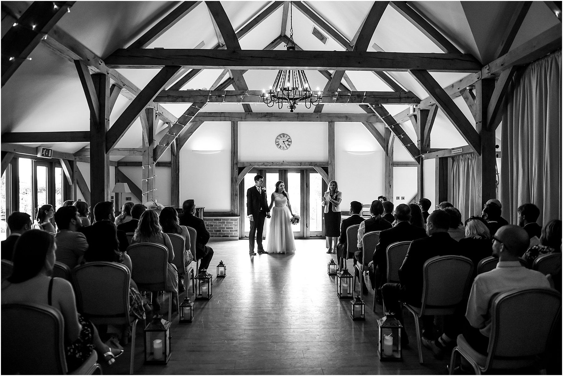 sandhole-oak-barn-wedding-photography-43.jpg