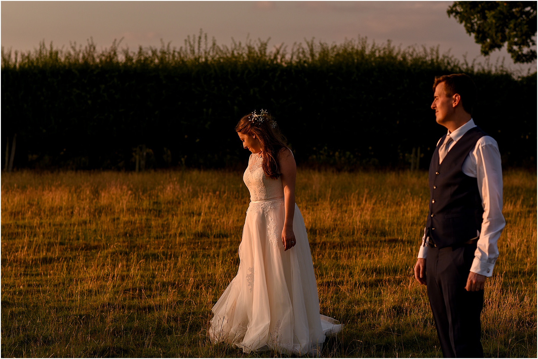 sandhole-oak-barn-wedding-photography-90.jpg