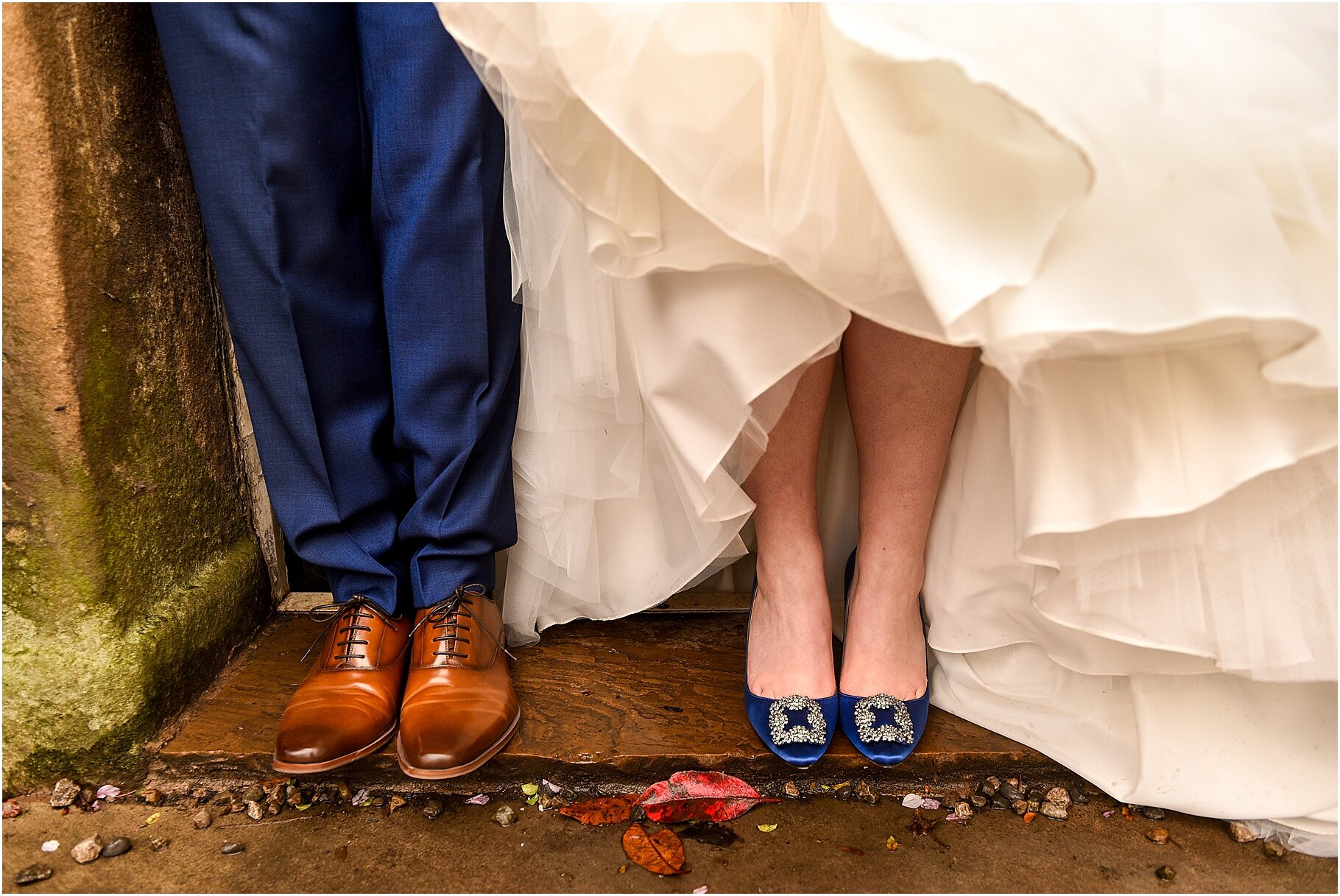 shireburn-arms-wedding-photography-50.jpg