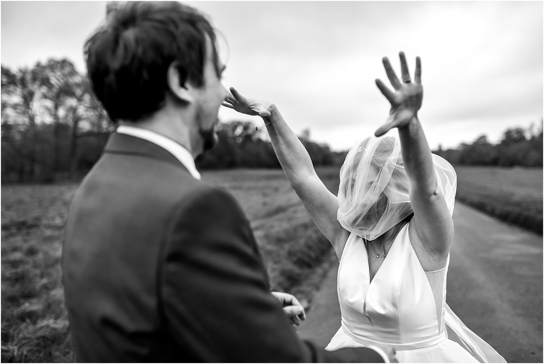 shireburn-arms-wedding-photography-72.jpg
