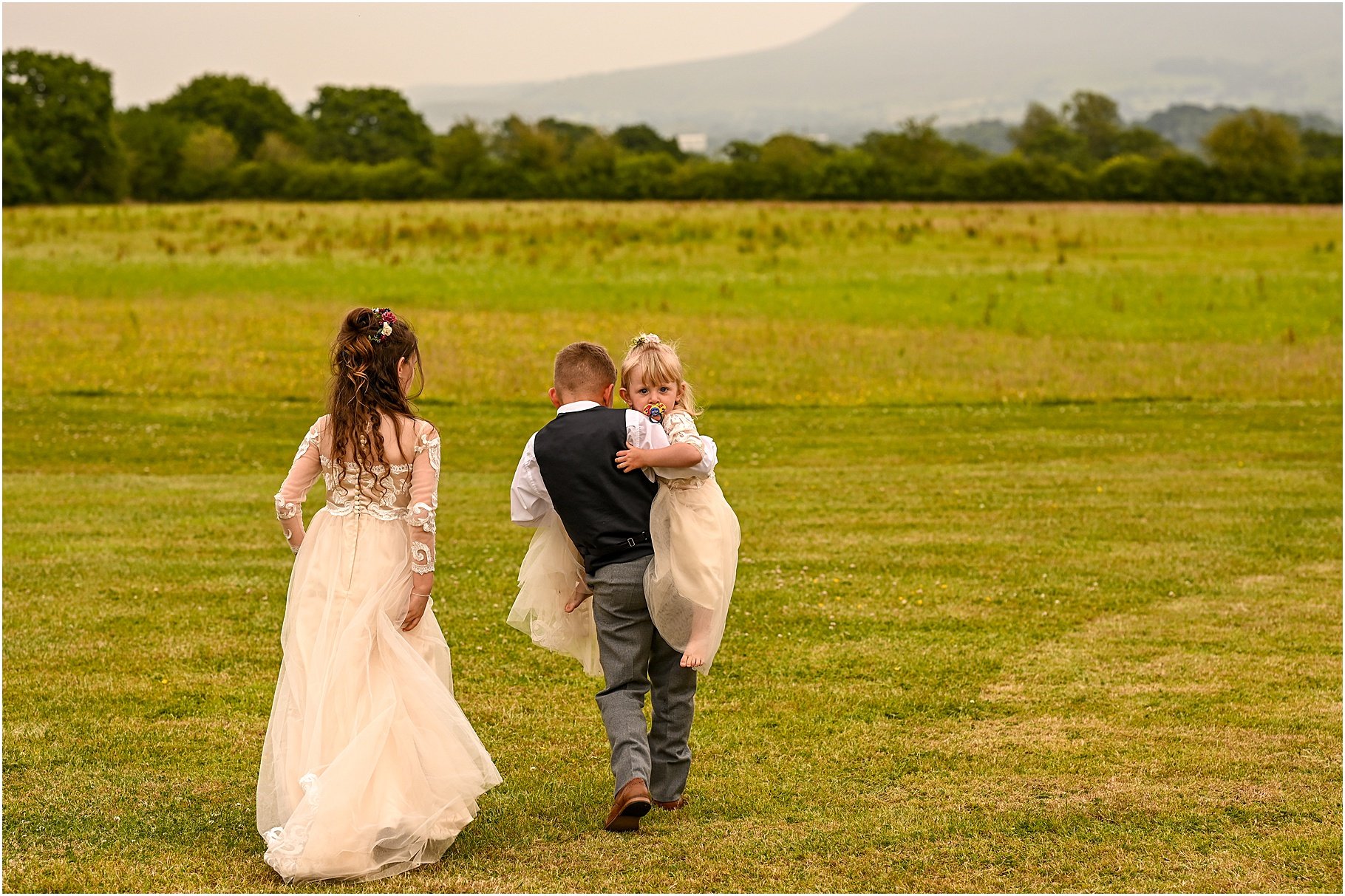 the-out-barn-wedding-_0046.jpg