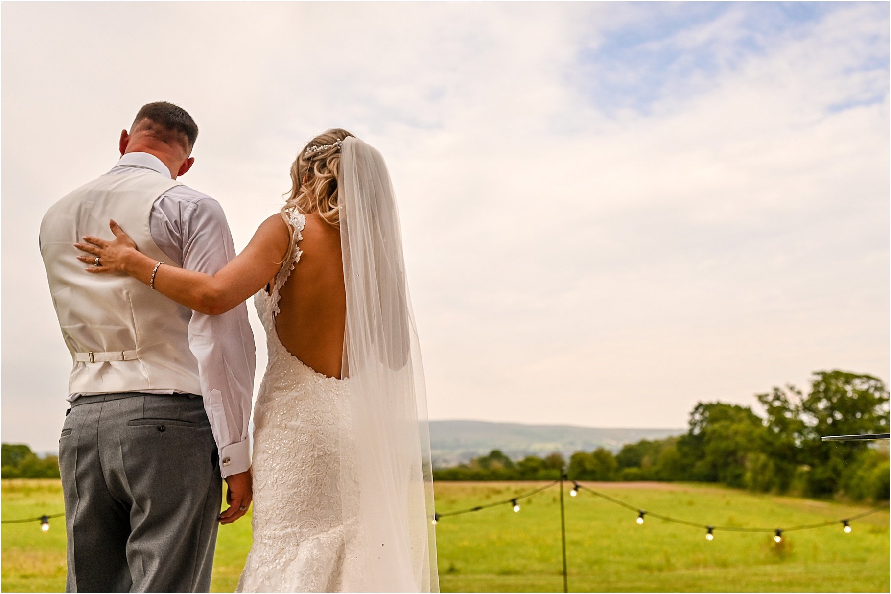 the-out-barn-wedding-_0054.jpg