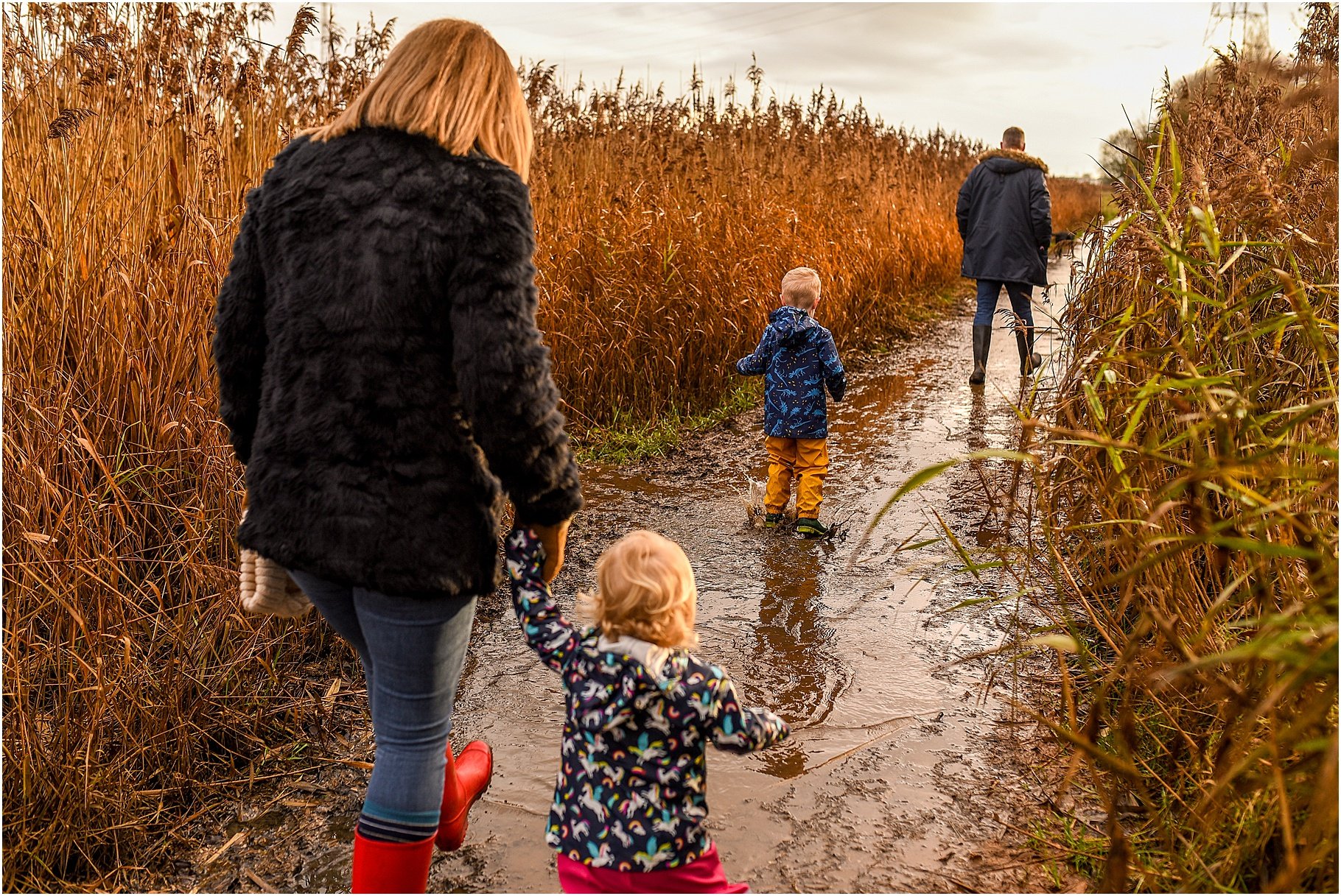 winter-family-shoot-lancashire - 13.jpg