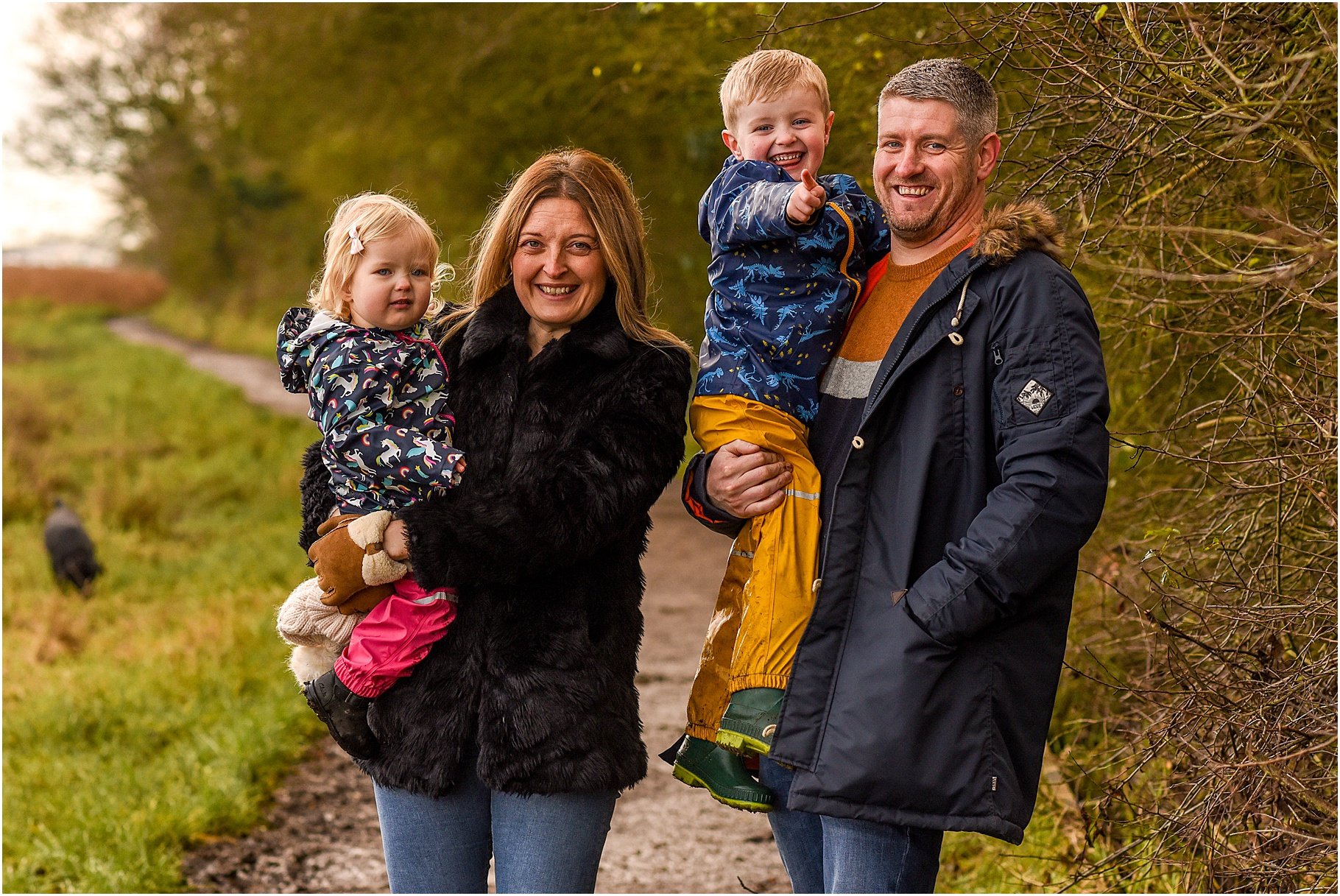 winter-family-shoot-lancashire - 24.jpg