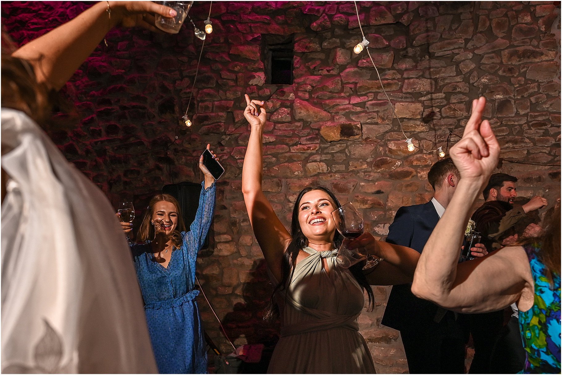 browsholme-hall-tithe-barn-wedding-photography-_0141.jpg