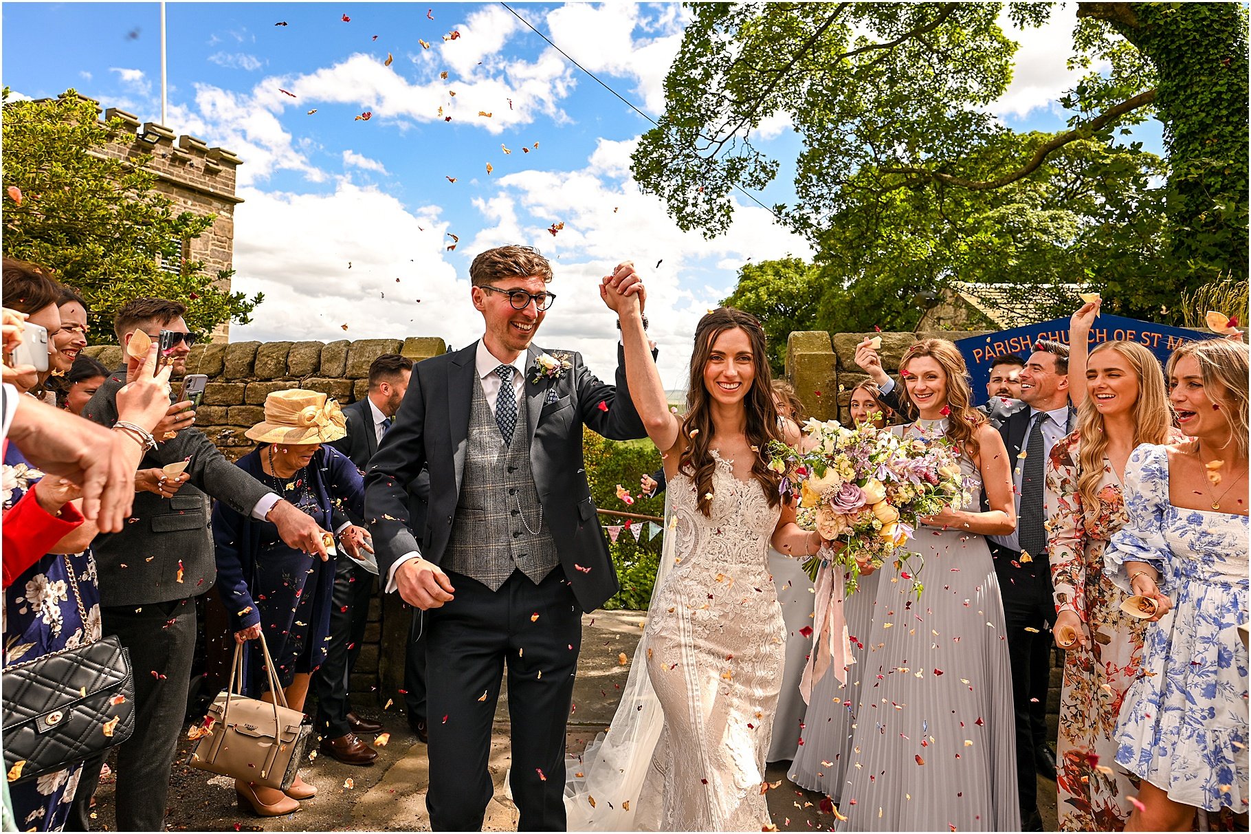 pendle-hill-tipi-wedding-_0049.jpg