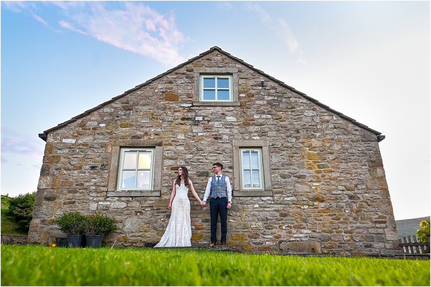 pendle-hill-tipi-wedding-_0131.jpg