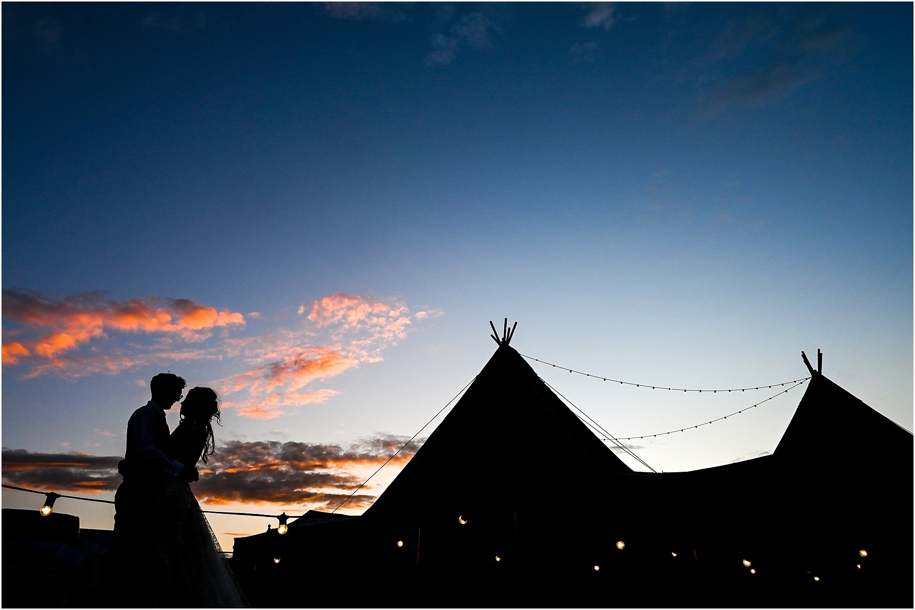 pendle-hill-tipi-wedding-_0142.jpg