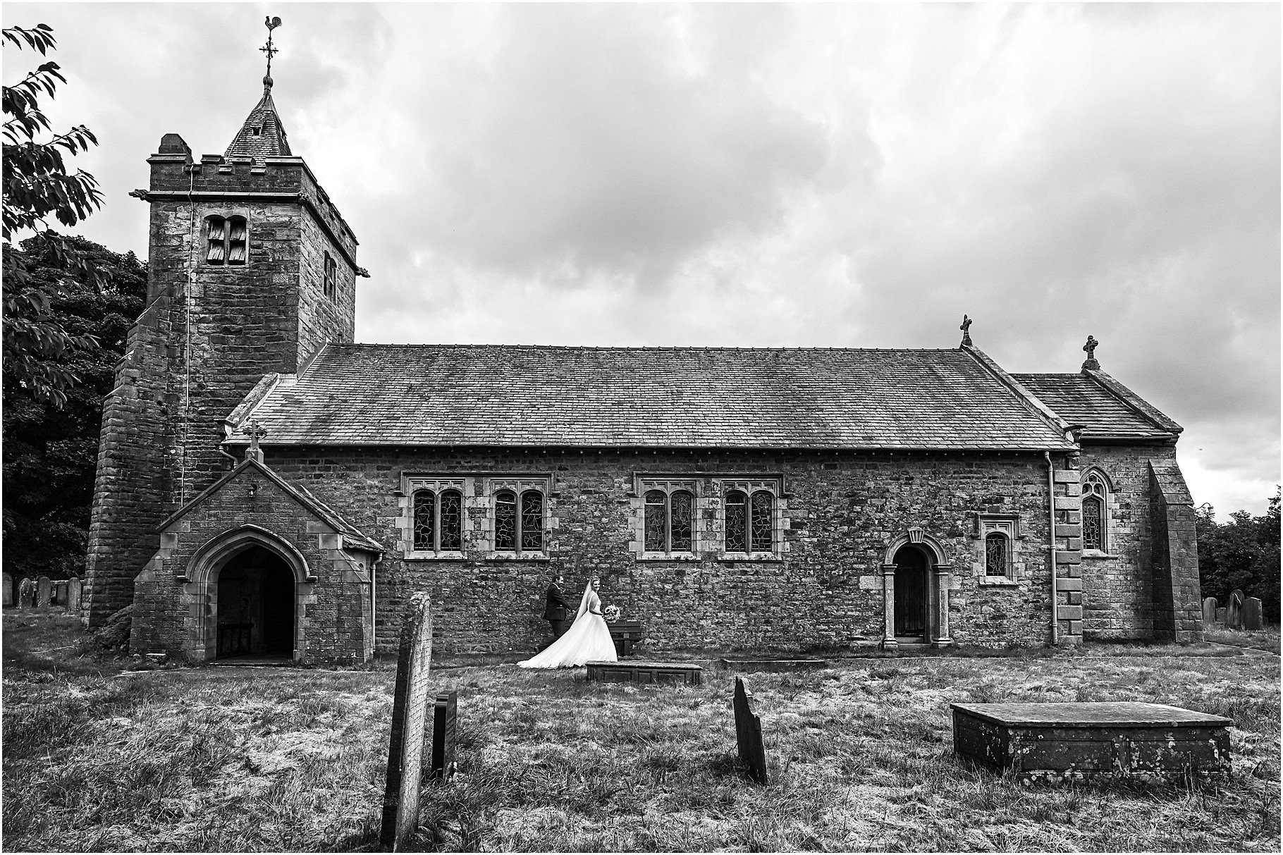 lancashire-tipi-wedding-_0043.jpg