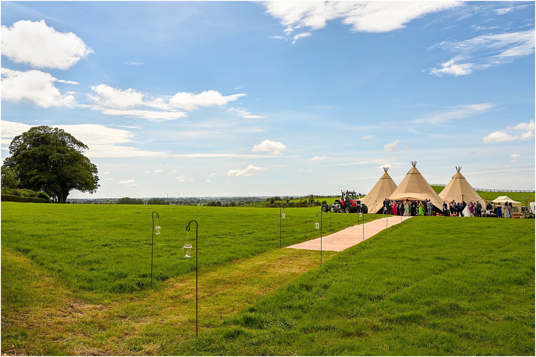 lancashire-tipi-wedding-_0057.jpg