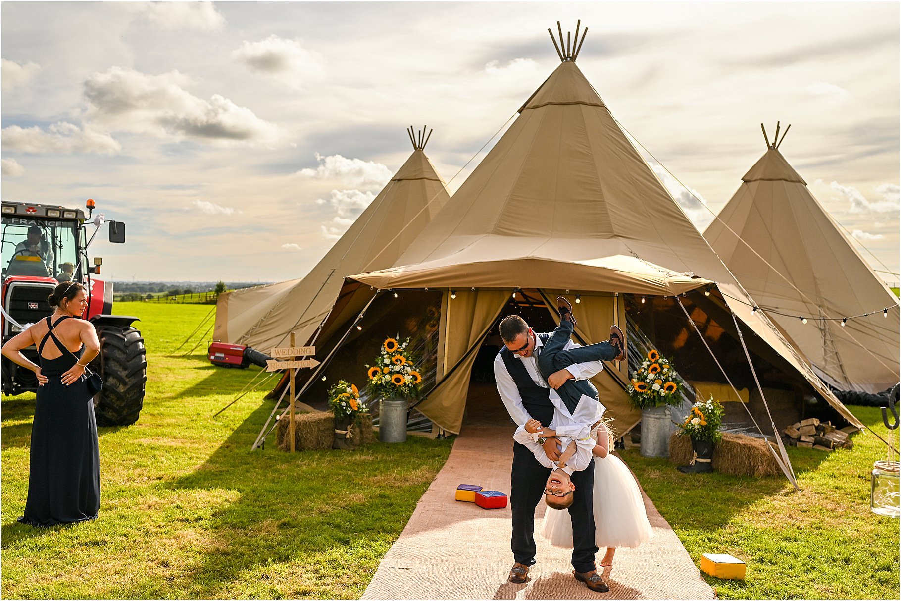 lancashire-tipi-wedding-_0070.jpg